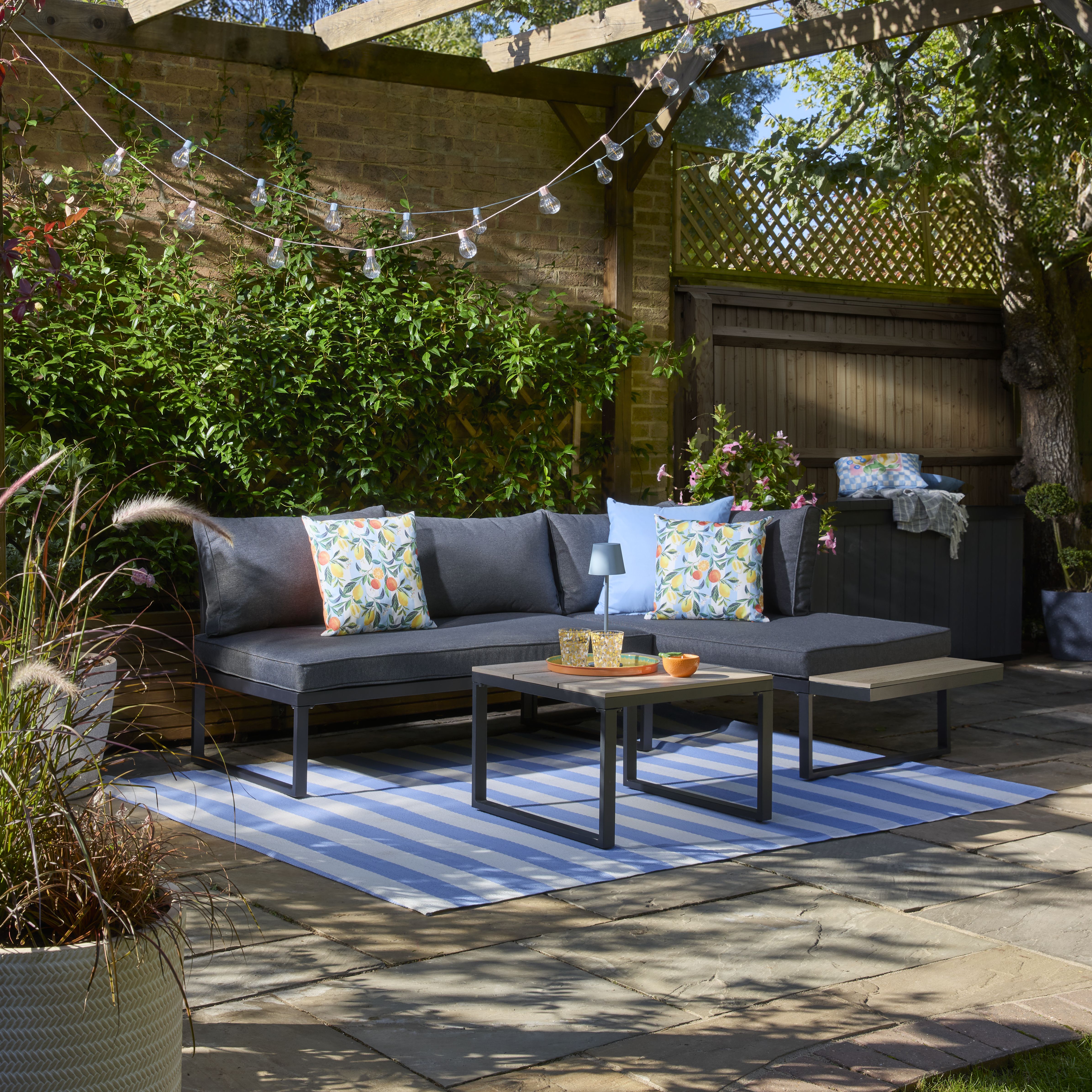 Aconite Matt Metal 4 Seater Corner Coffee set