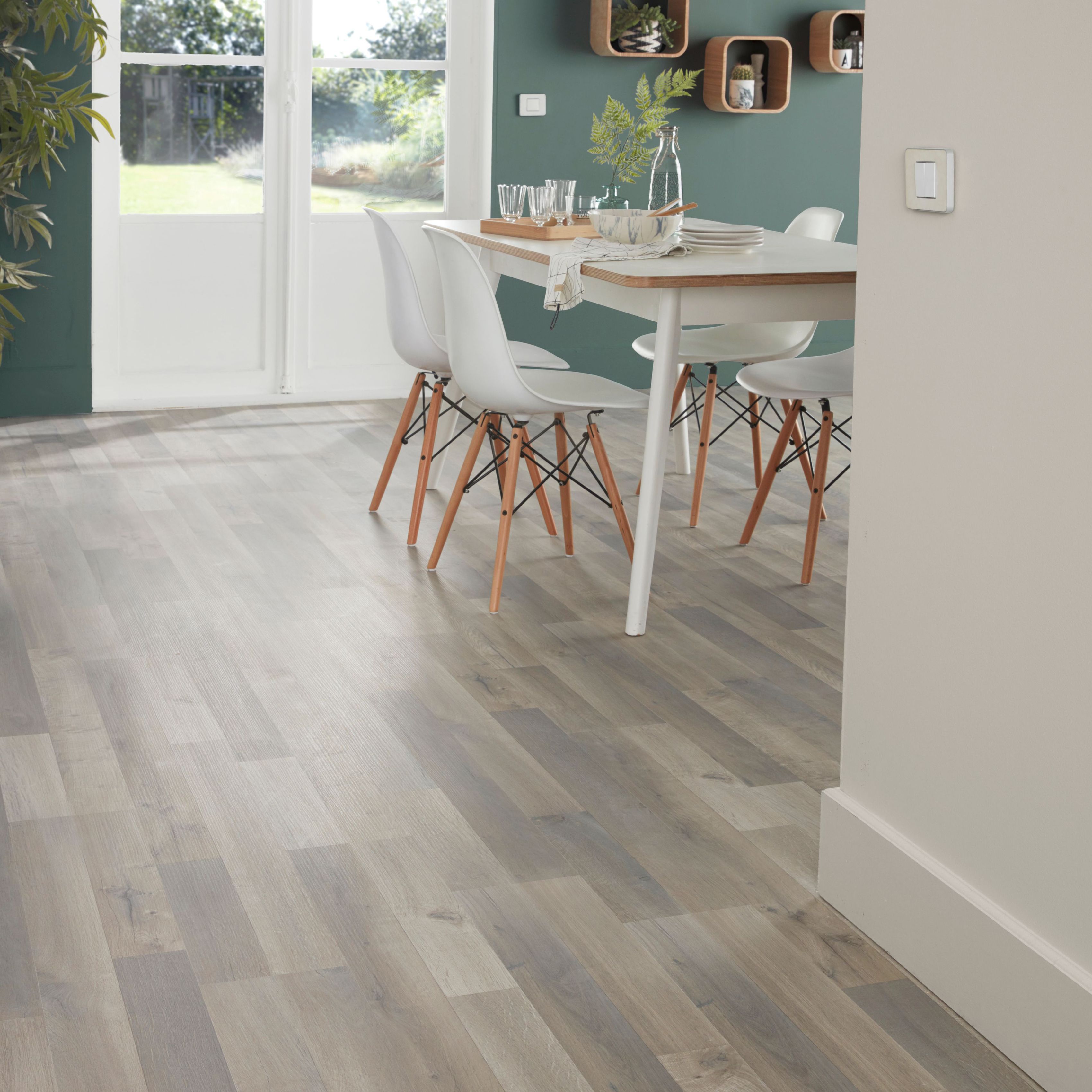 GoodHome Addington Grey Oak effect Laminate Flooring, 2m² Pack of 8