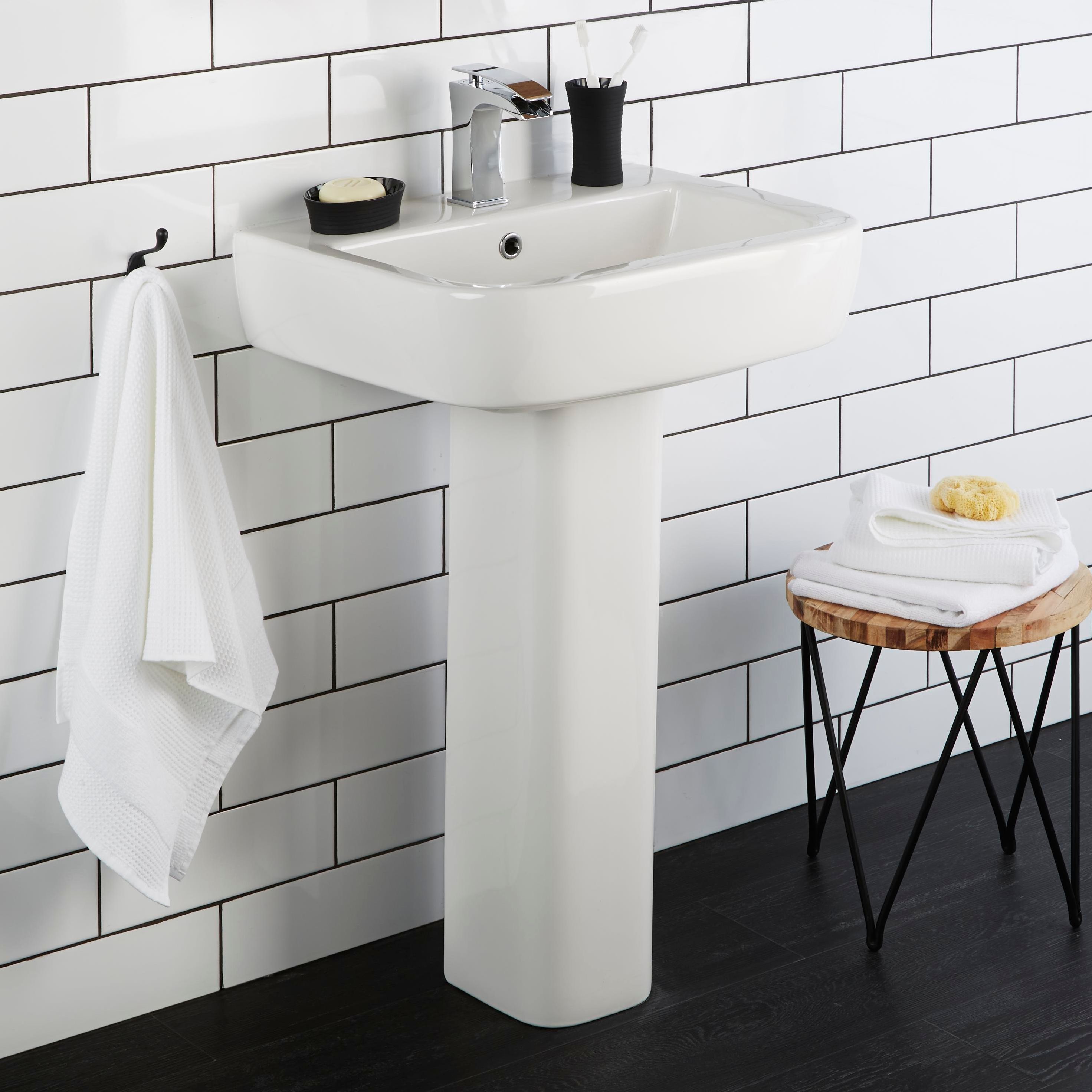GoodHome Affini White Close-coupled Wall & floor mounted Toilet & full pedestal basin (W)370mm (H)850mm - 5