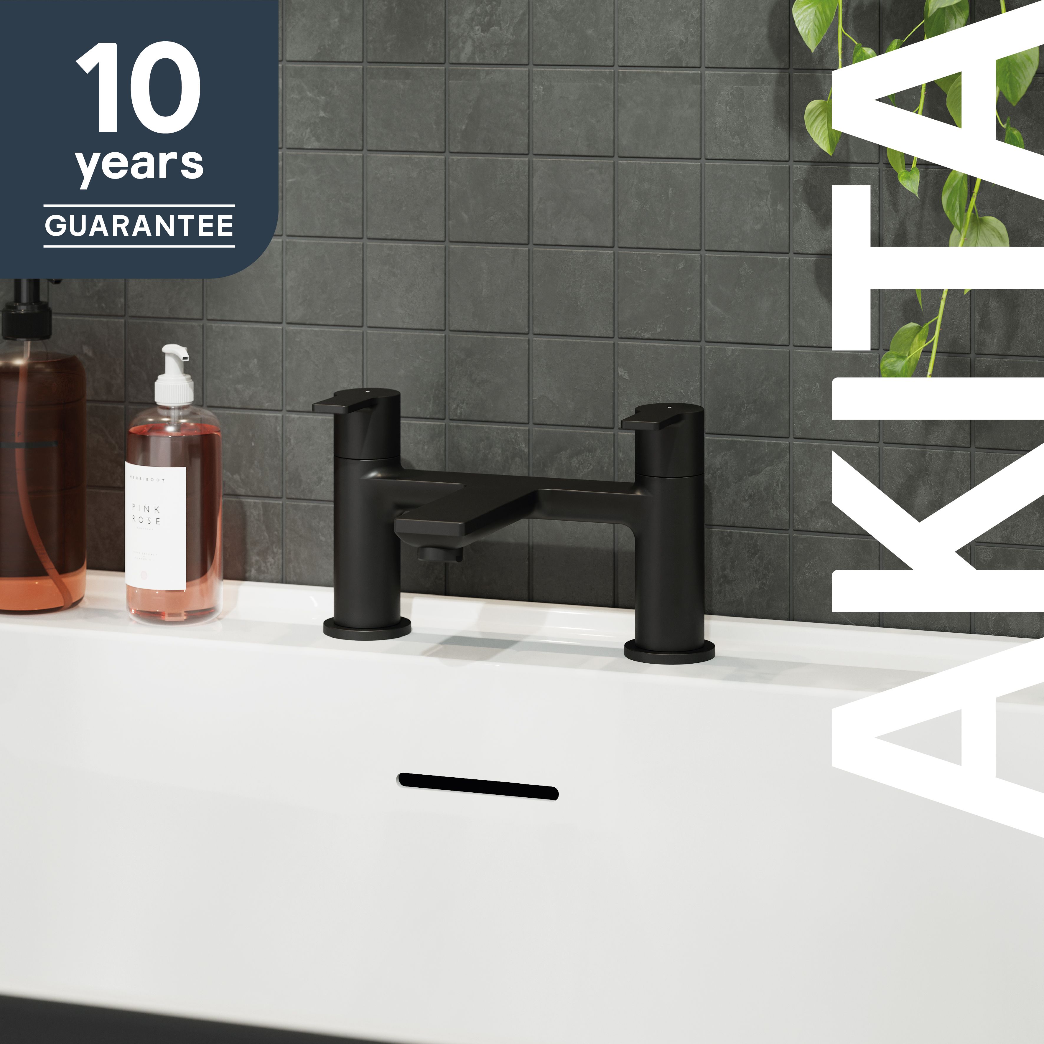 GoodHome Akita Matt Black Deck-mounted Manual Single Bath Filler Tap - 8