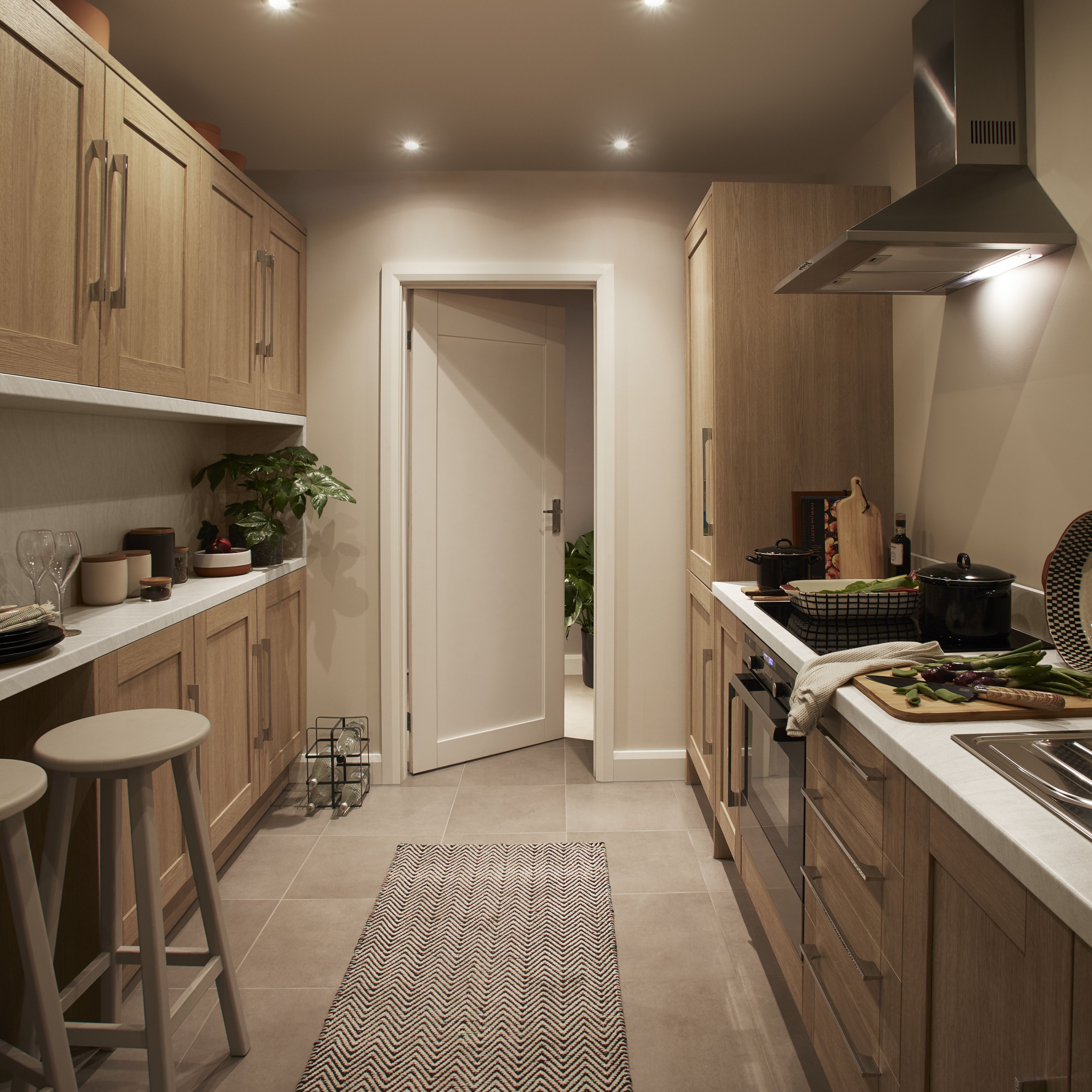 GoodHome Alpinia Matt light oak effect Shaker 2 drawer front, bridging door & bi-fold door 1000mm
