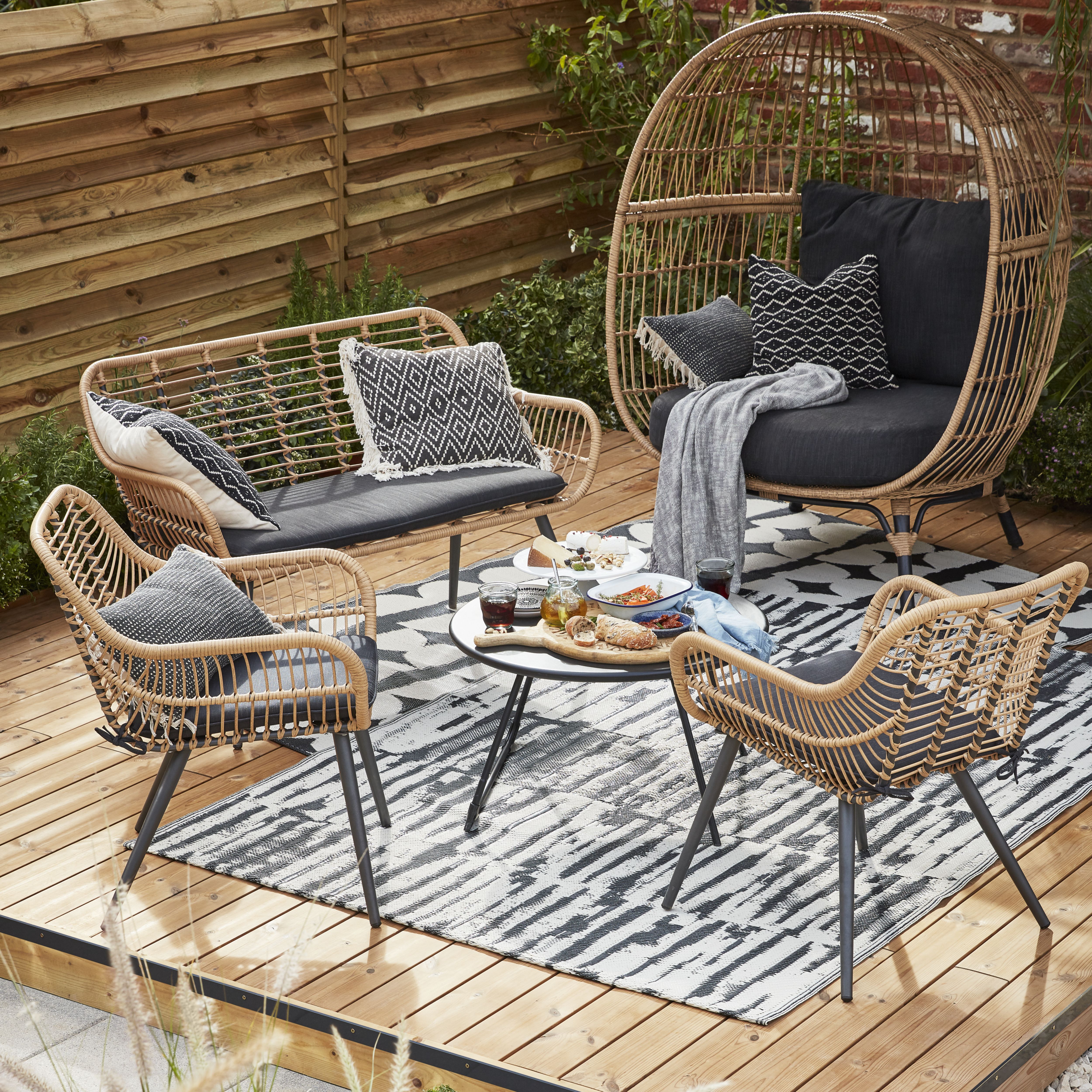 GoodHome Apolima Rattan effect Bench (W)120cm (H)81cm