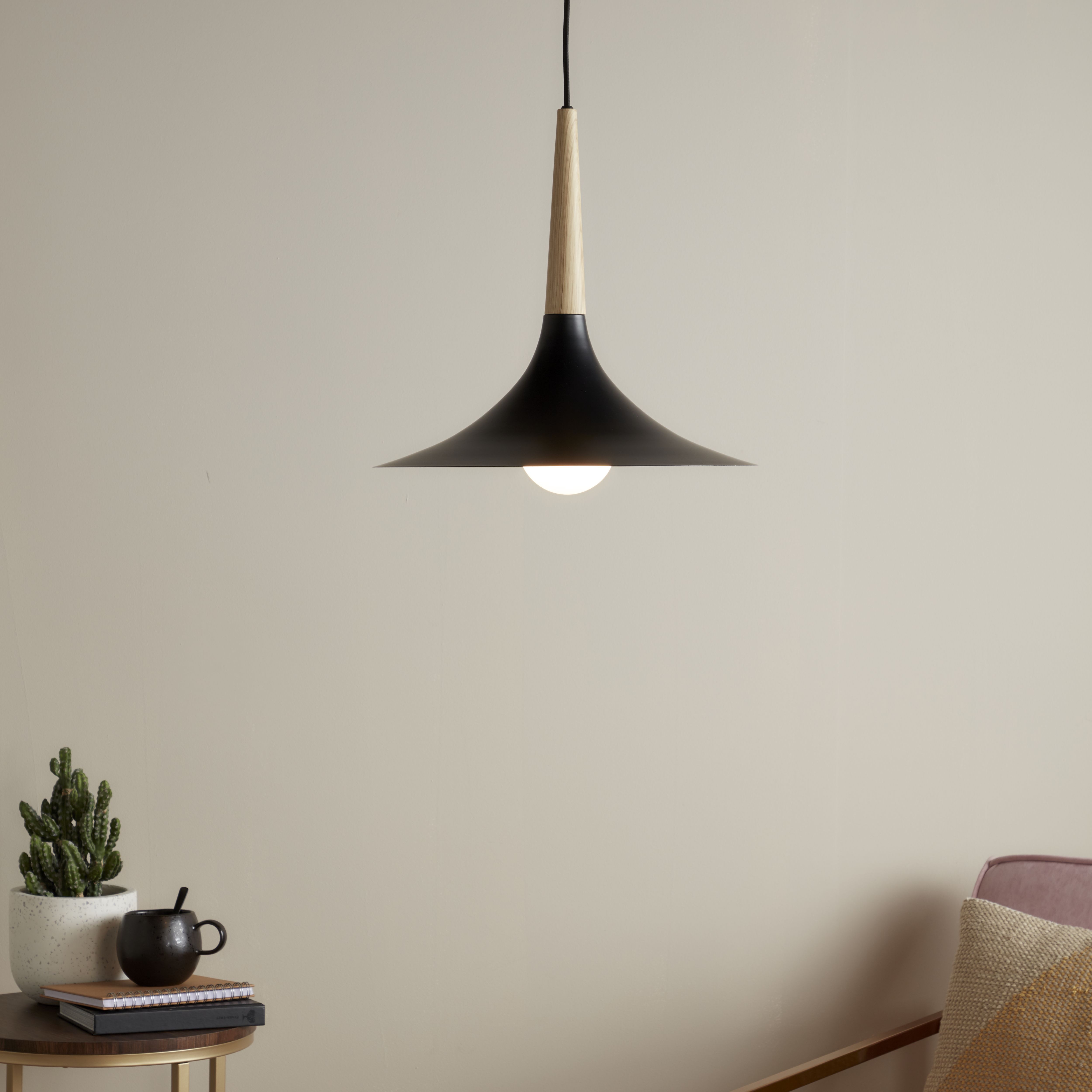 B&q deals pendant light