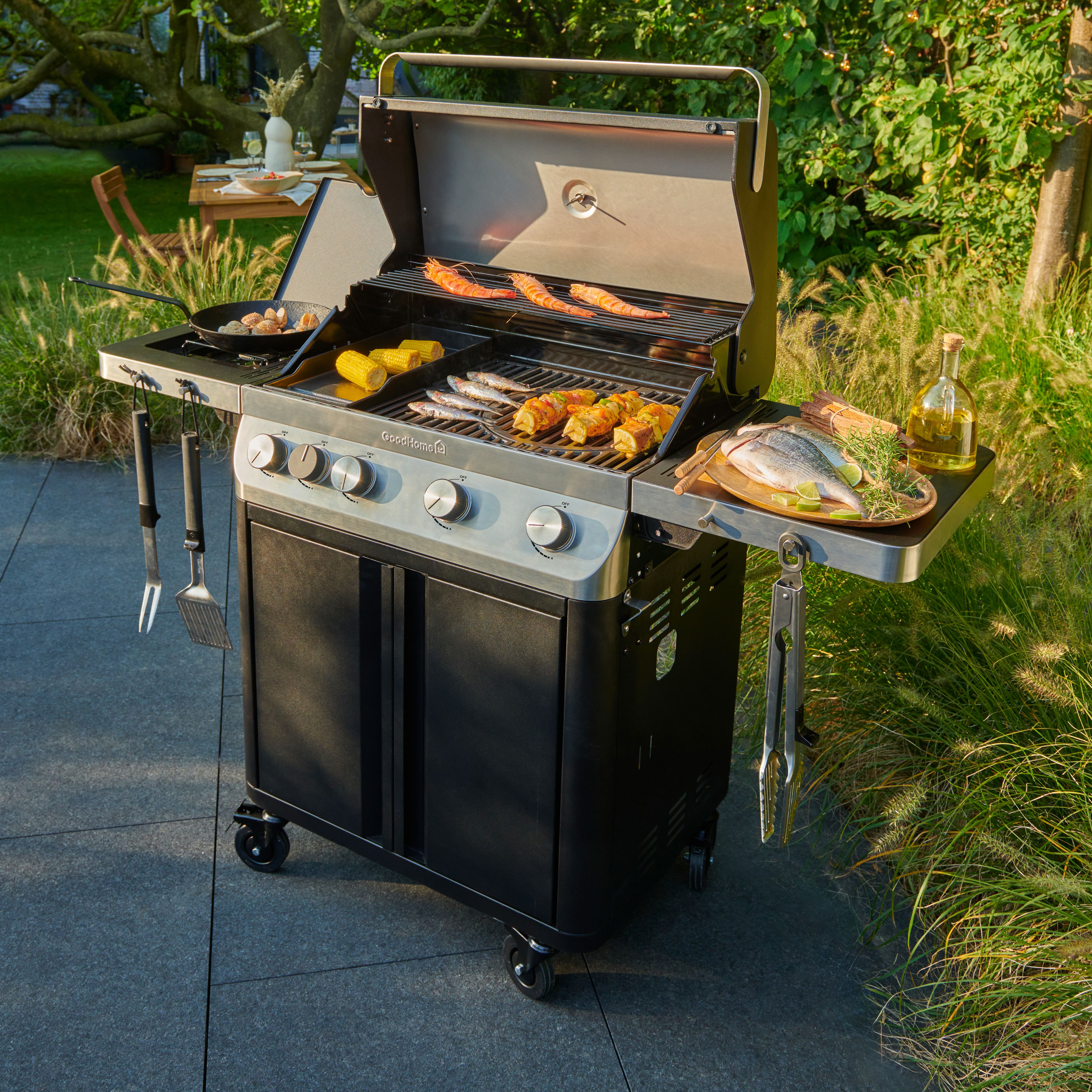 Attaia 4 burner Gas BBQ