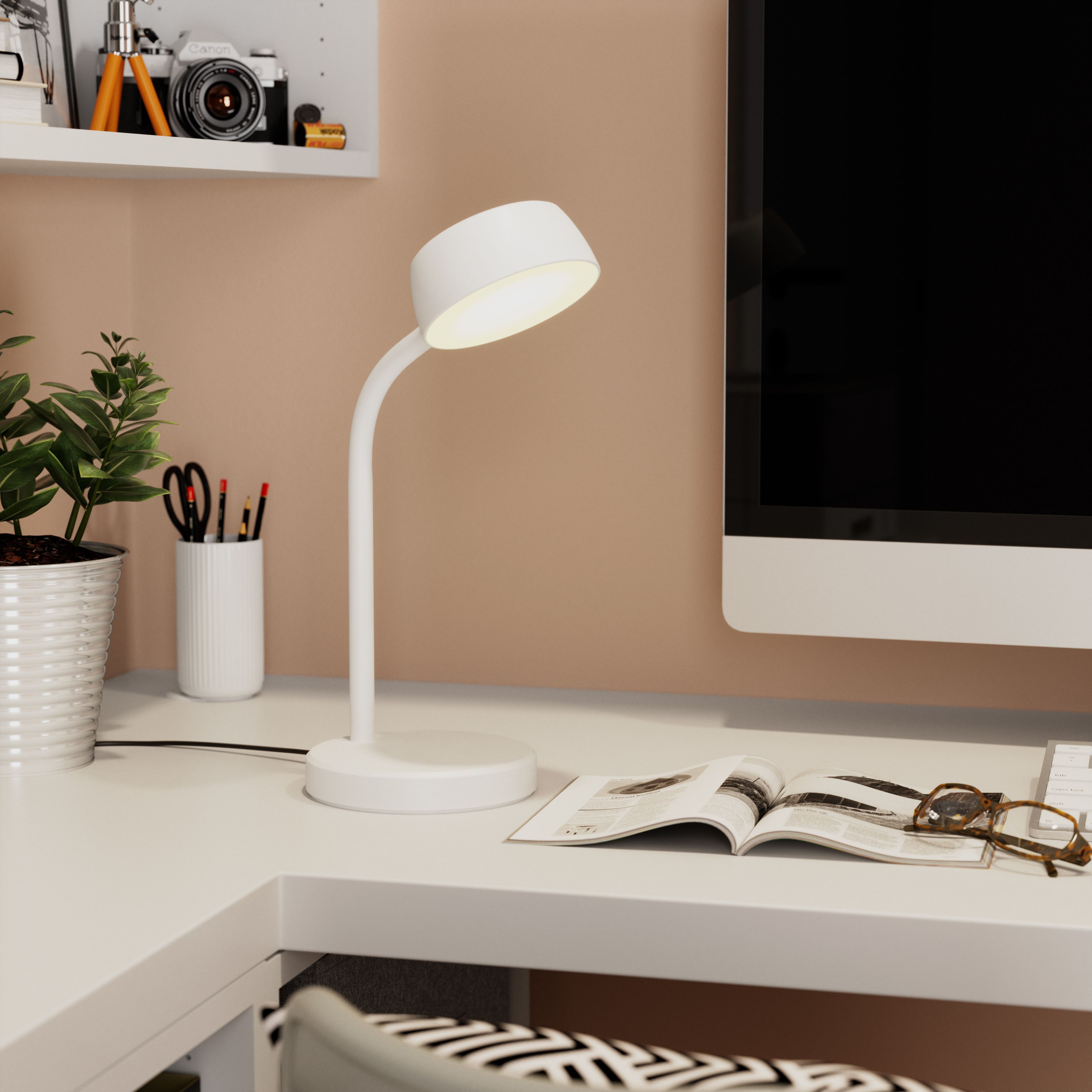GoodHome Auklet Matt White Integrated LED Table lamp