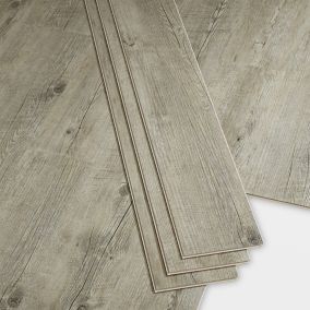 GoodHome Baila Distressed grey-brown oak Textured Straight Wood effect Click vinyl Click flooring, 2.2m²
