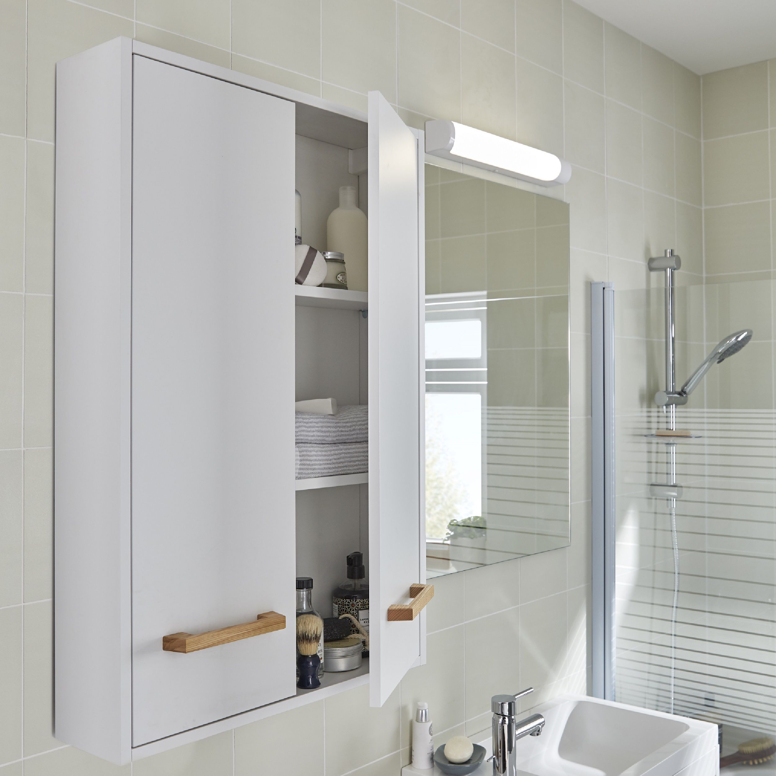 GoodHome Bathroom Nice Soft sheen Wall & ceiling Emulsion paint, 2.5L