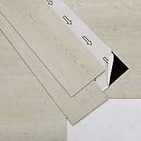 GoodHome Bossa Nova Beige Wood effect Luxury vinyl flooring tile, 0.97m² Pack of 7