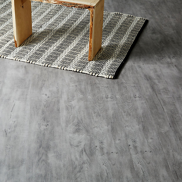 Goodhome Caloundra Grey Oak Effect, Grey Tile Effect Laminate Flooring B Q