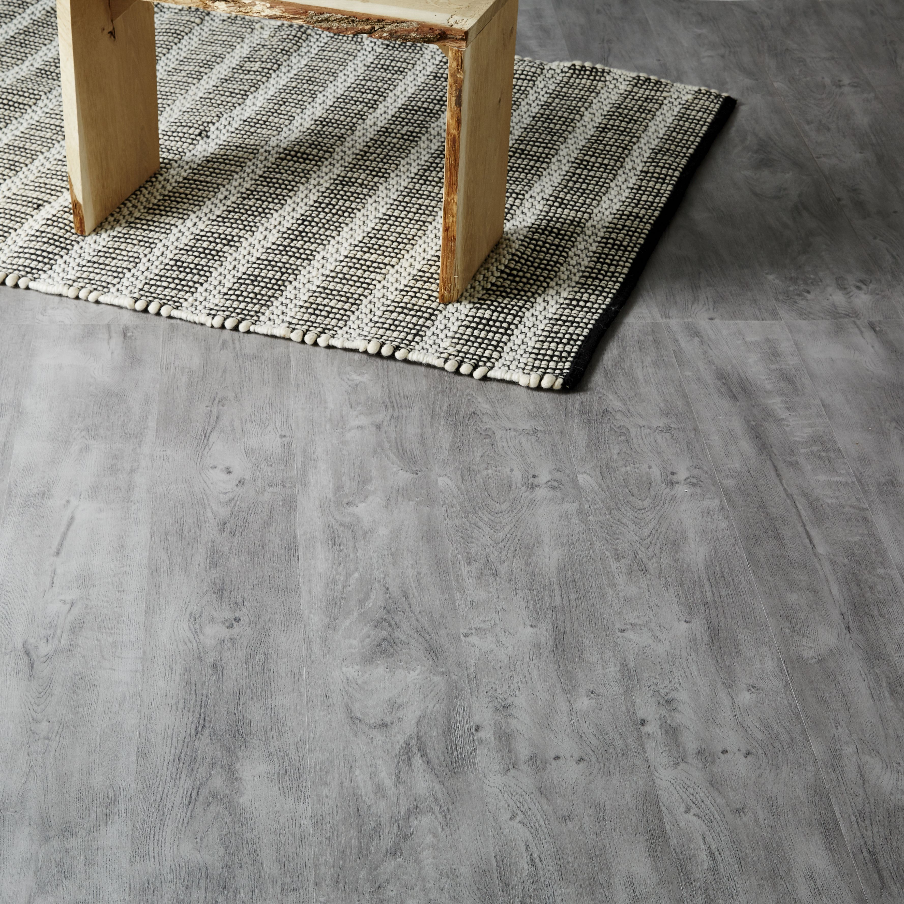 GoodHome Caloundra Vintage oak Vintage plank design Grey wood effect Laminate Flooring, 2.397m²