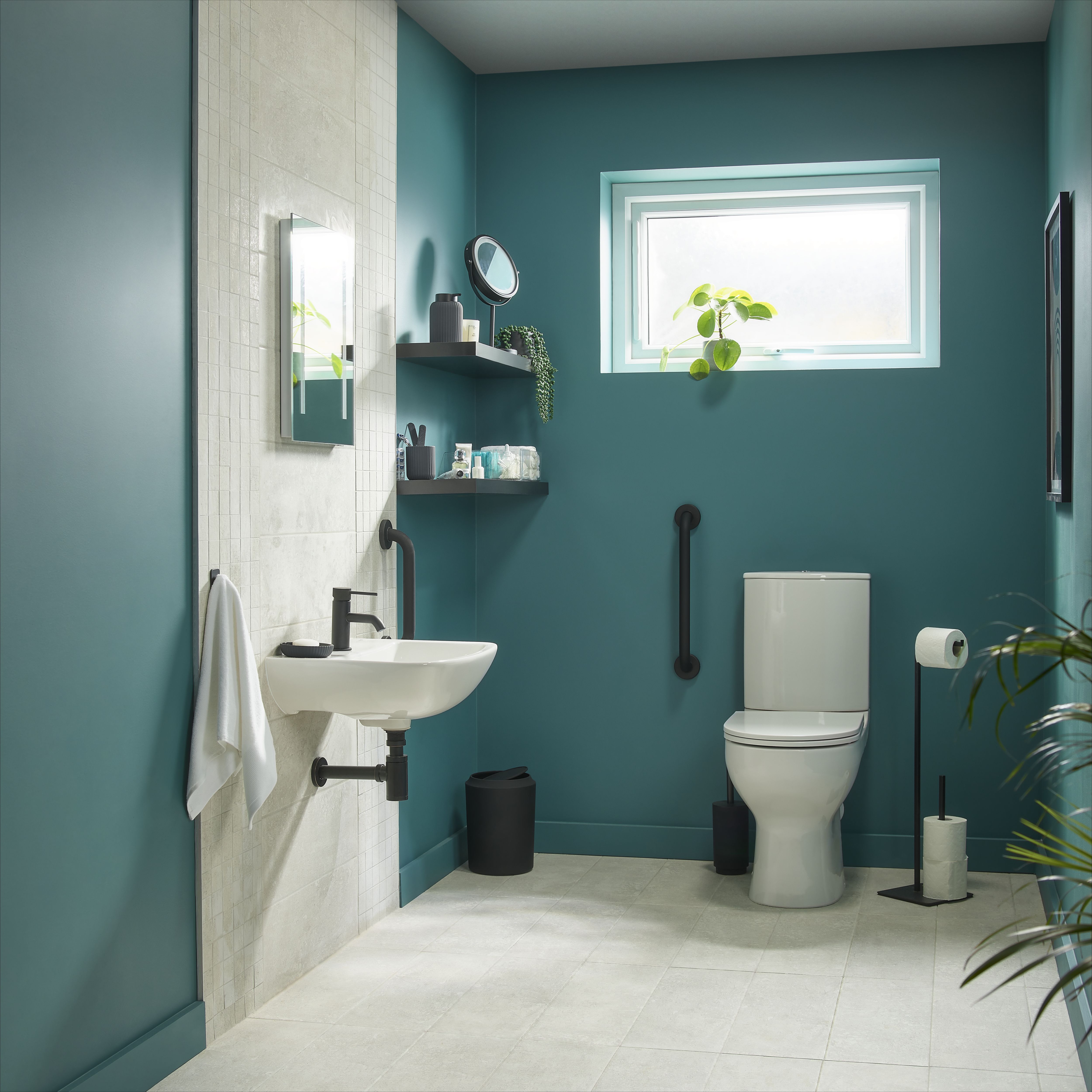 GoodHome Cavally White Rimless Comfort height Close-coupled Toilet set with Soft close seat