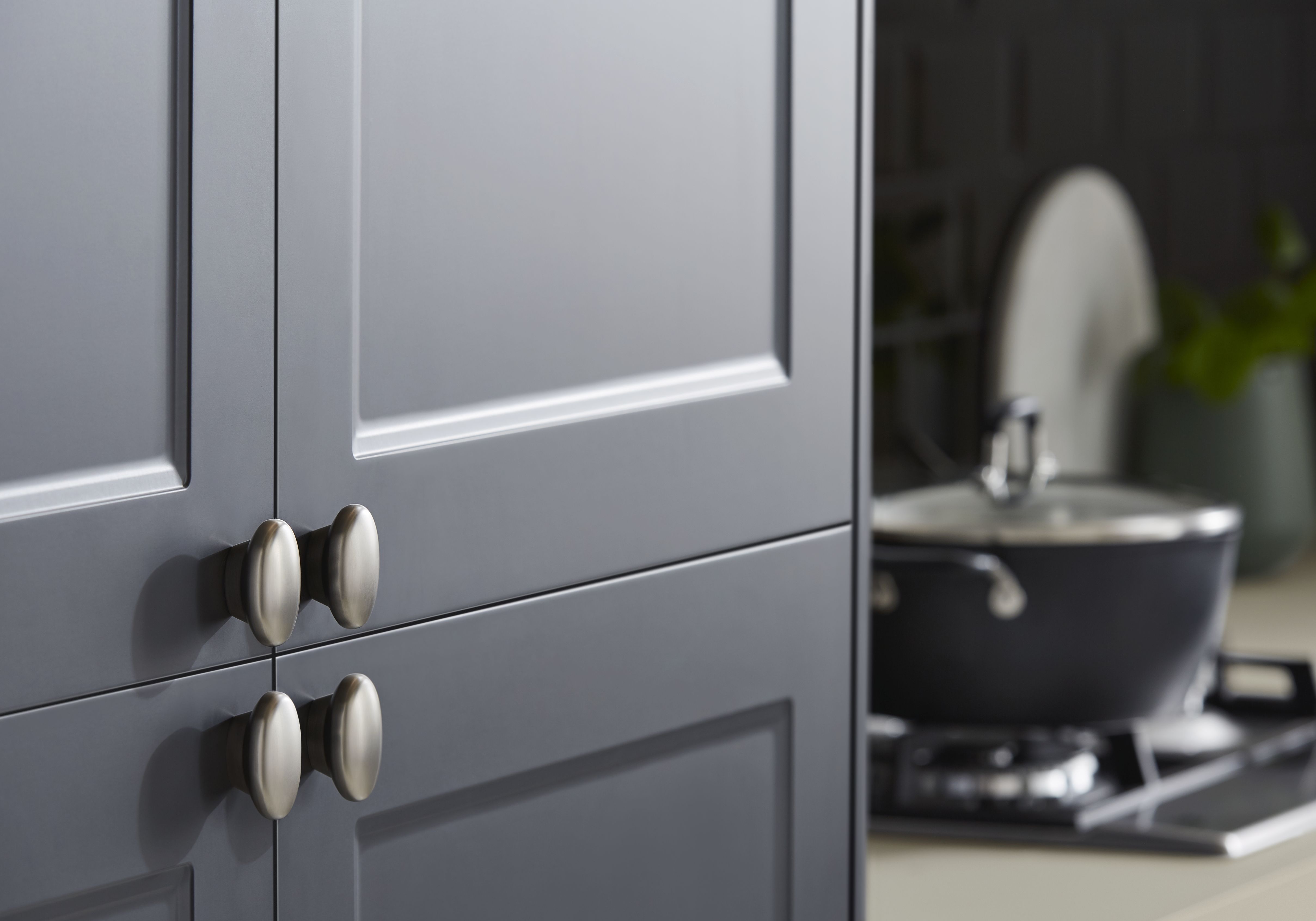 GoodHome Chervil Nickel effect Kitchen cabinets Round Pull Handle, (L)32mm x (D)31mm, Pack of 2