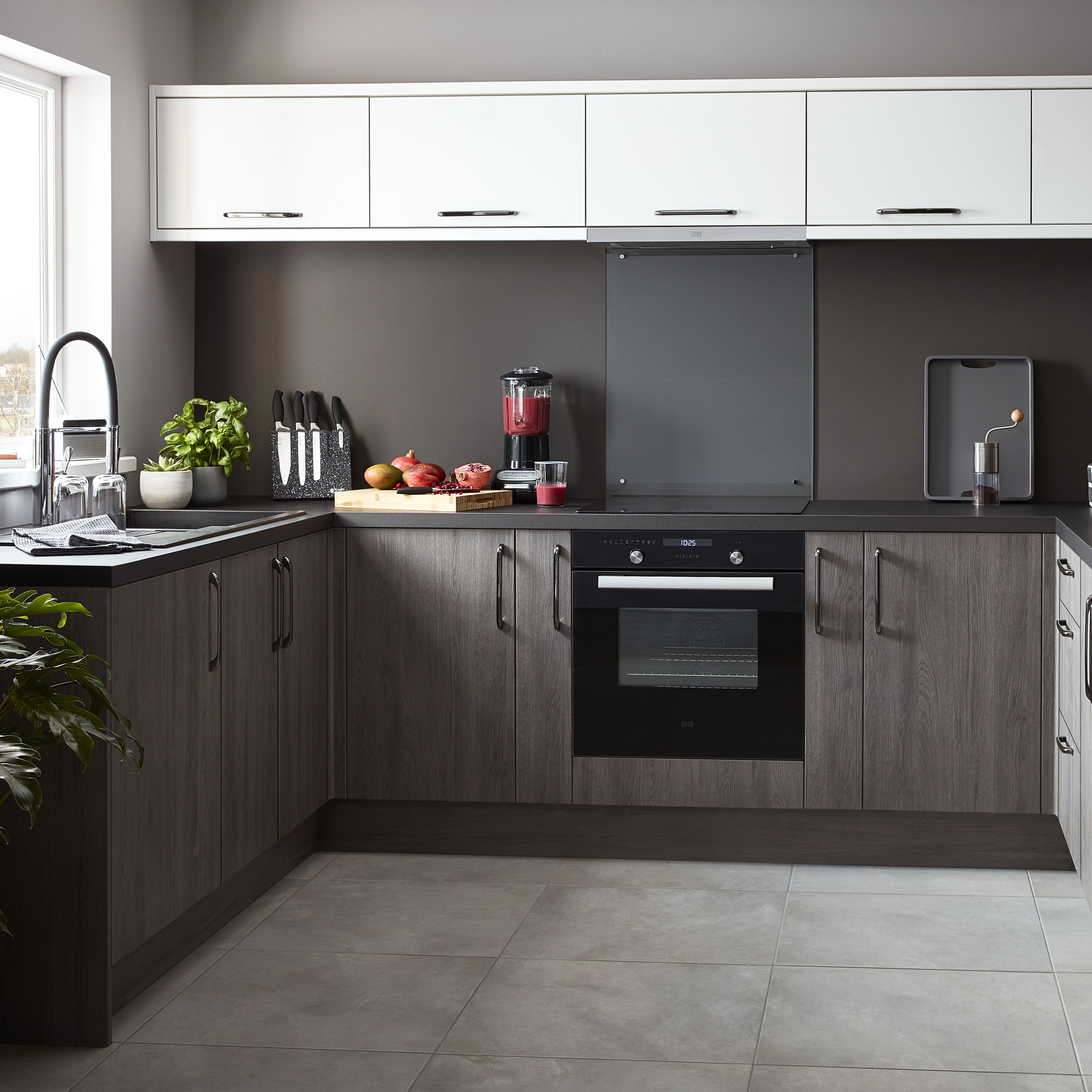 GoodHome Chia Grey oak effect slab Standard End support panel (H)870mm (W)590mm