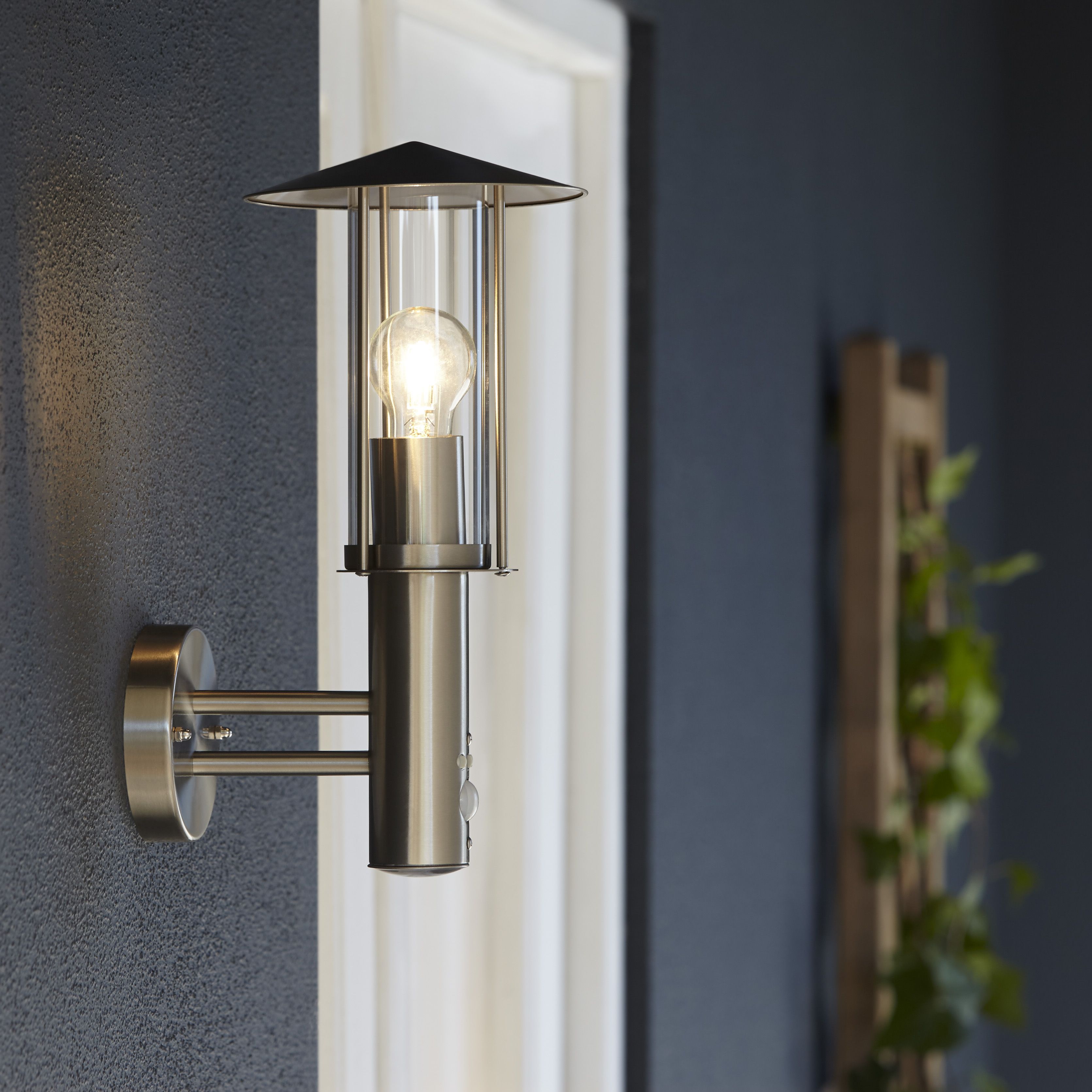 GoodHome Chignik Fixed Matt Stainless steel PIR With motion sensor Outdoor Lantern Wall light 60W