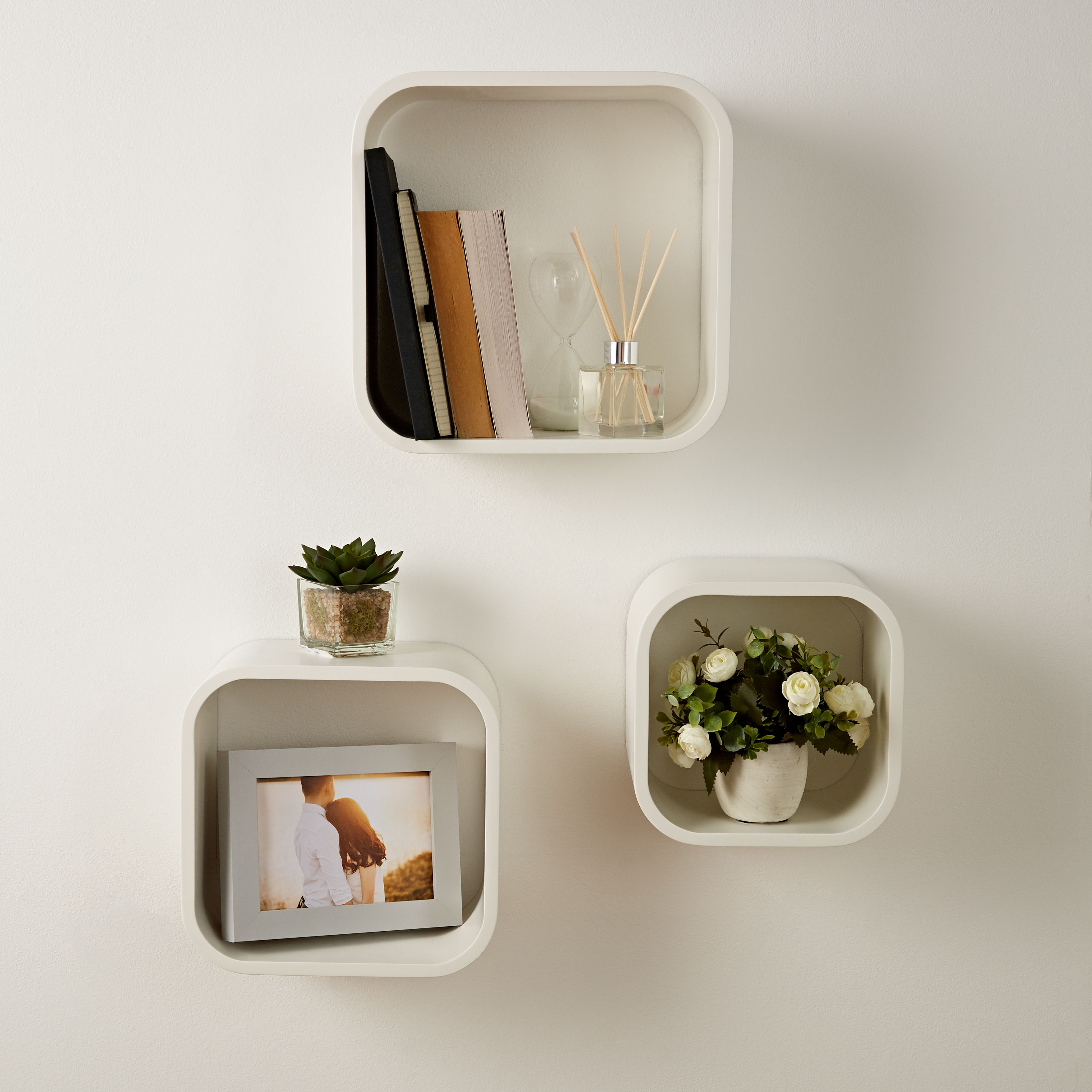 GoodHome Cusko Satin white Cube shelf (L)32.5cm x (D)15.5cm, Set of 3