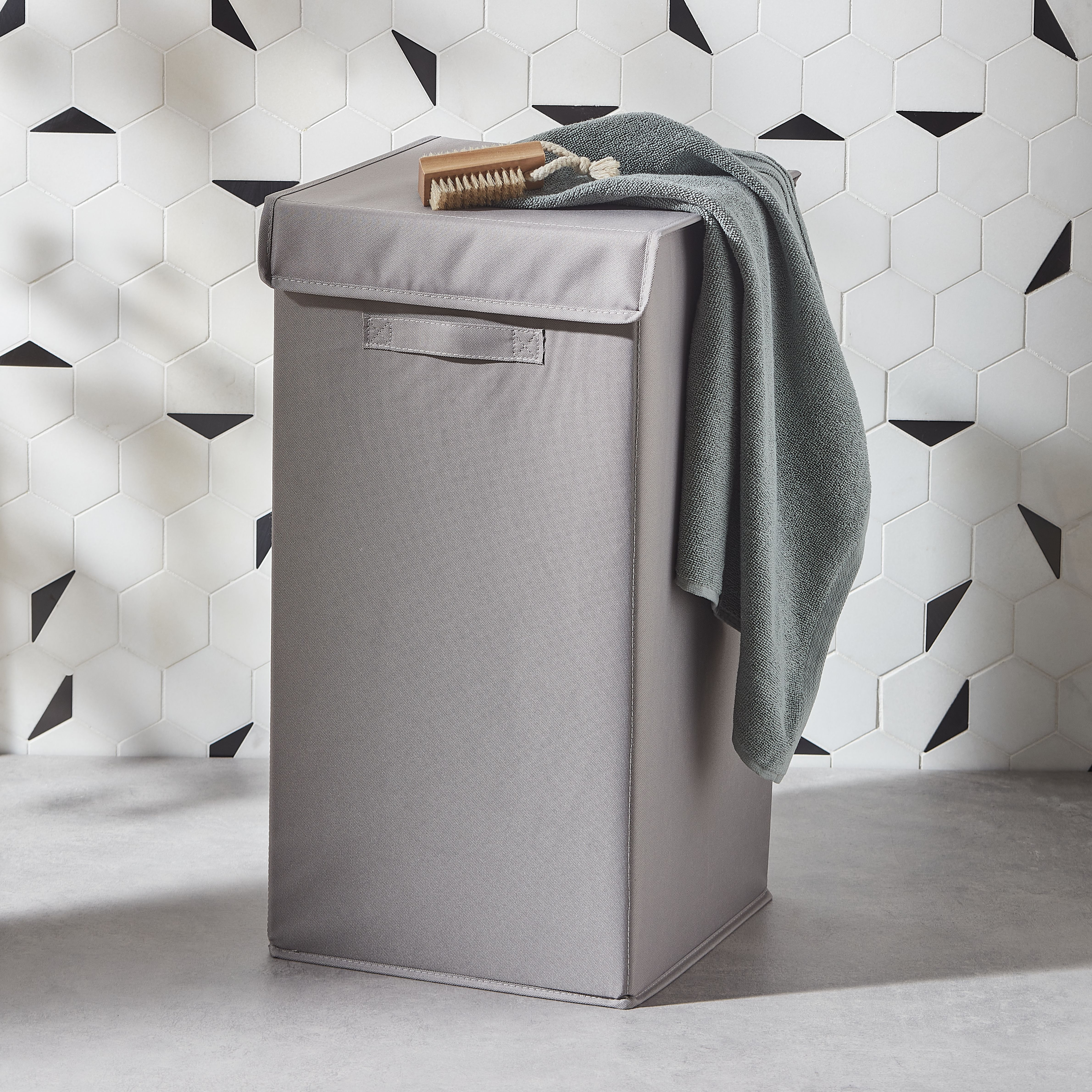 GoodHome Drina Taupe Polyester (PES) & polypropylene (PP) Laundry bin, 52L
