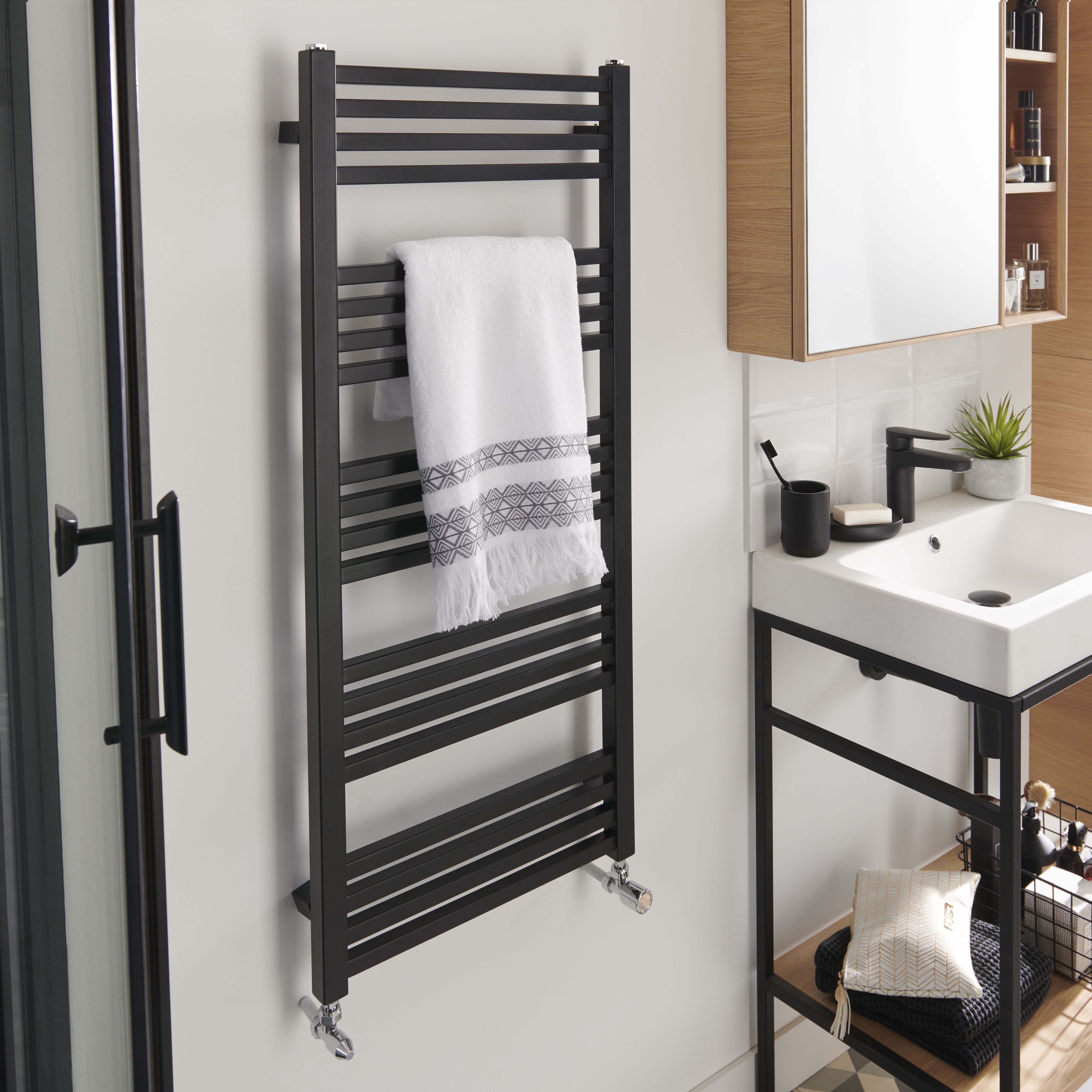 GoodHome Duala Black 1494BTU Vertical Towel radiator (W)450mm x (H)1050mm