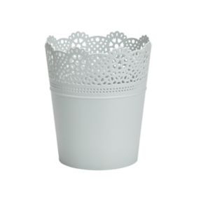 GoodHome Duck egg Plastic Lace Circular Plant pot (Dia) 18cm, (H)21cm, 3.6L