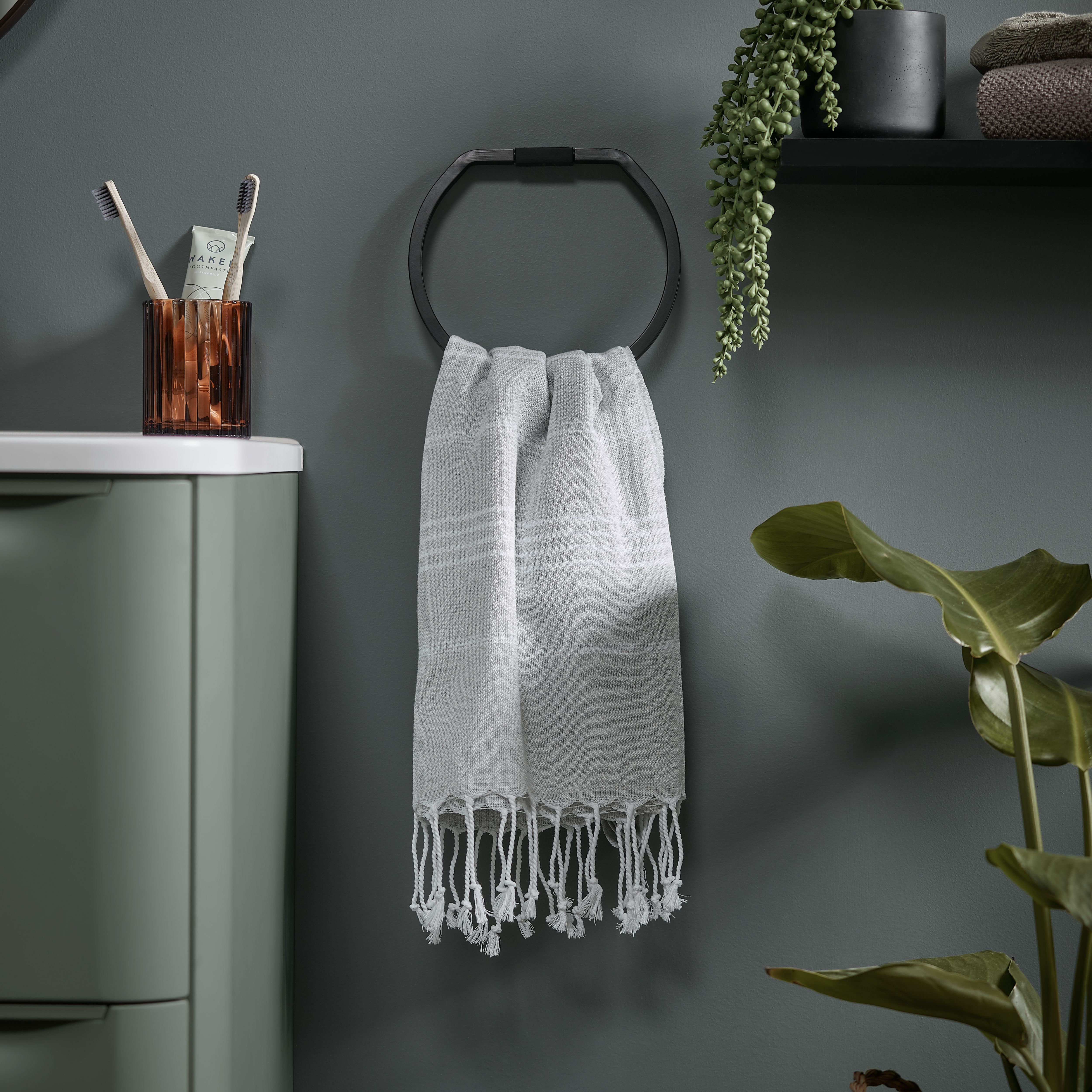 B and q towel ring cheap