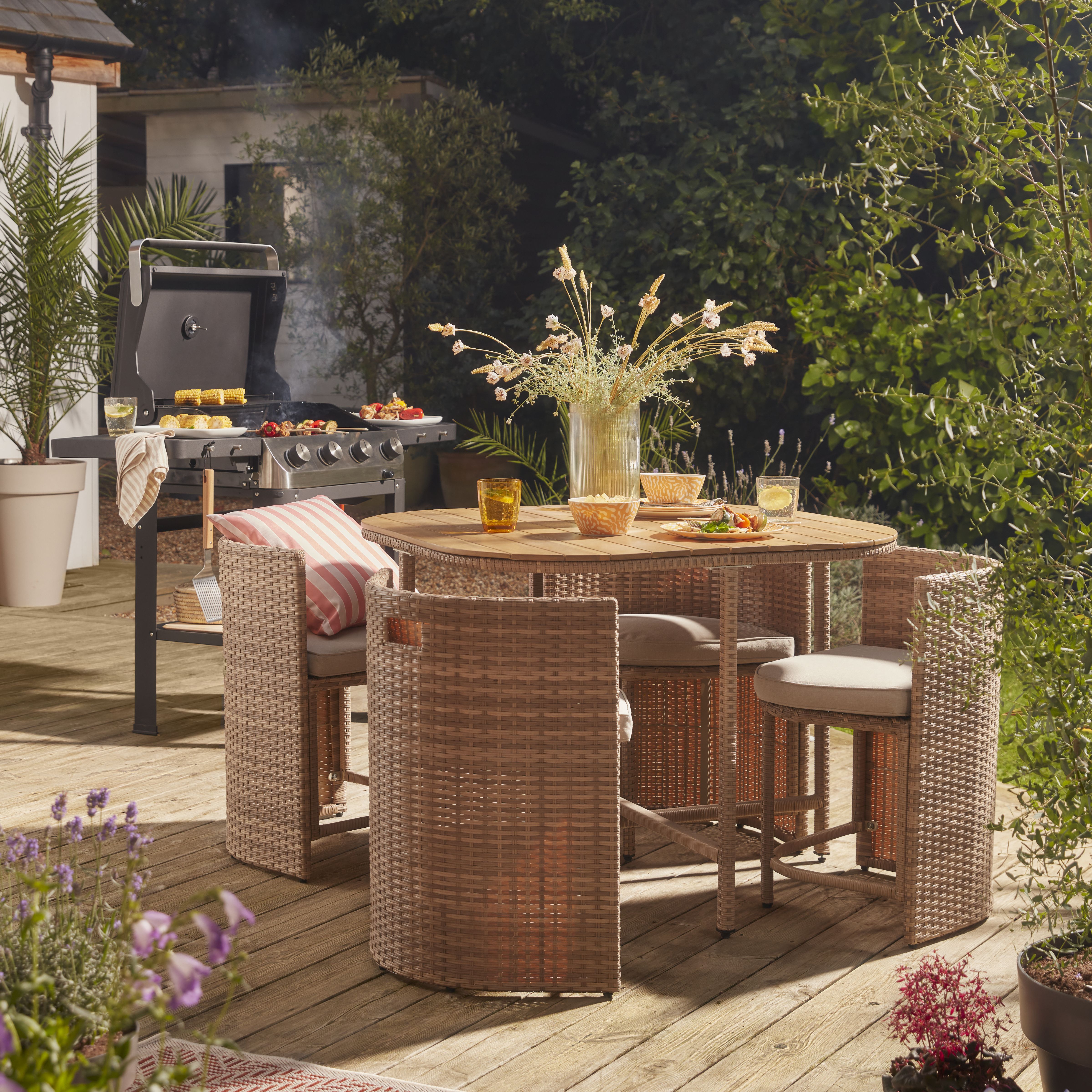 Elos Rattan effect 4 seater Dining set