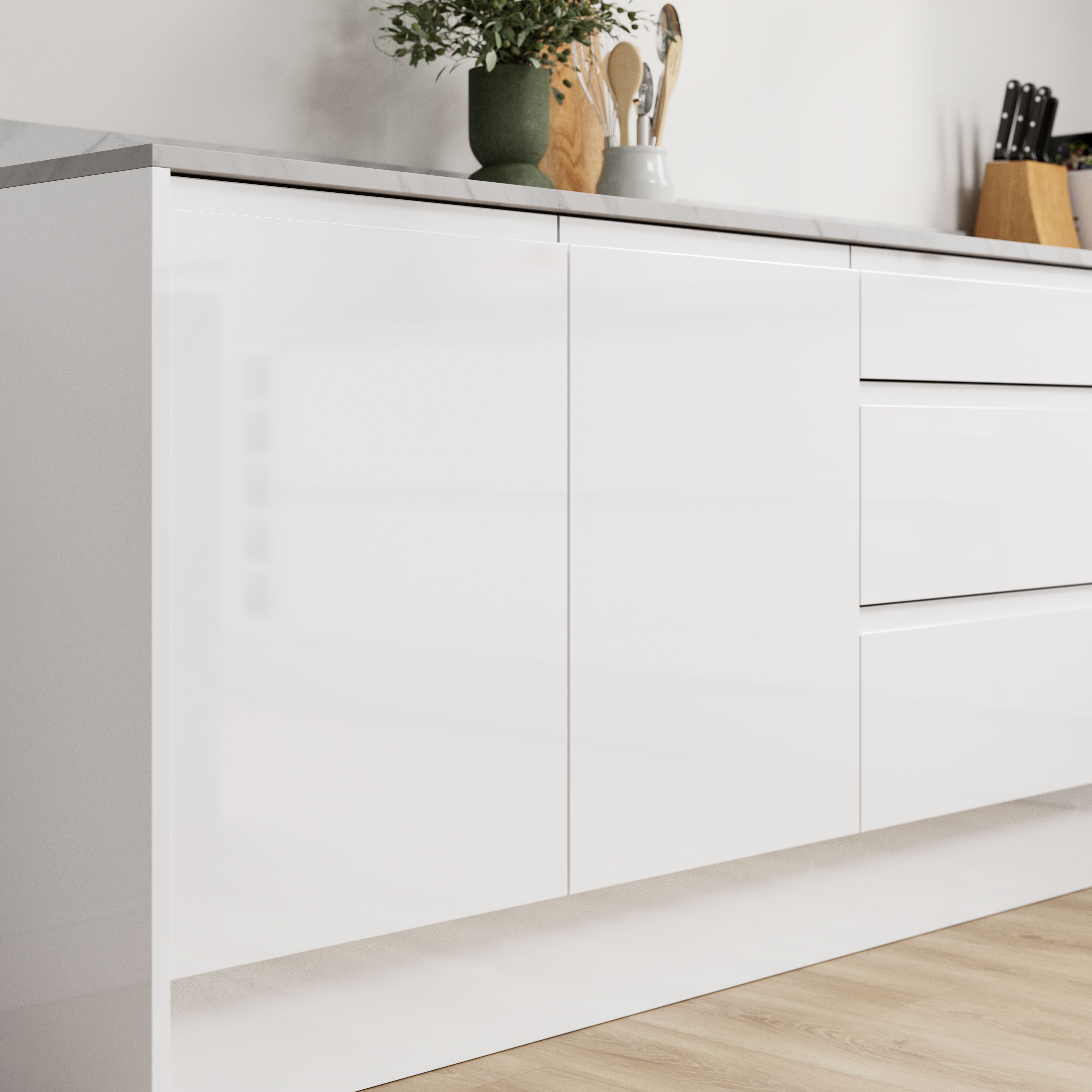 GoodHome Garcinia Integrated handle Gloss white Highline Cabinet door (W)500mm (H)715mm (T)19mm