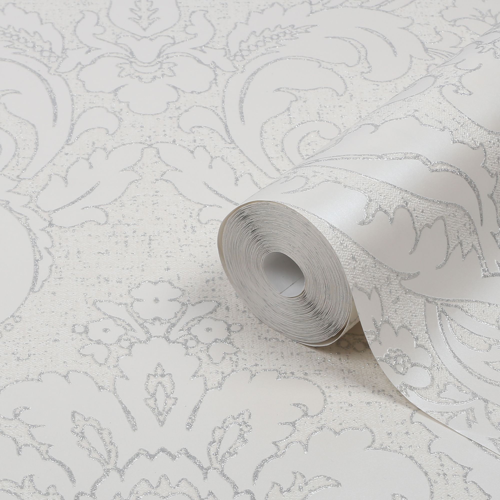 GoodHome Gavre White Damask Silver glitter effect Textured Wallpaper