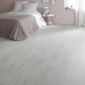 GoodHome Geelong Natural grey oak Wood planks Grey wood effect Laminate Flooring, 2.397m²