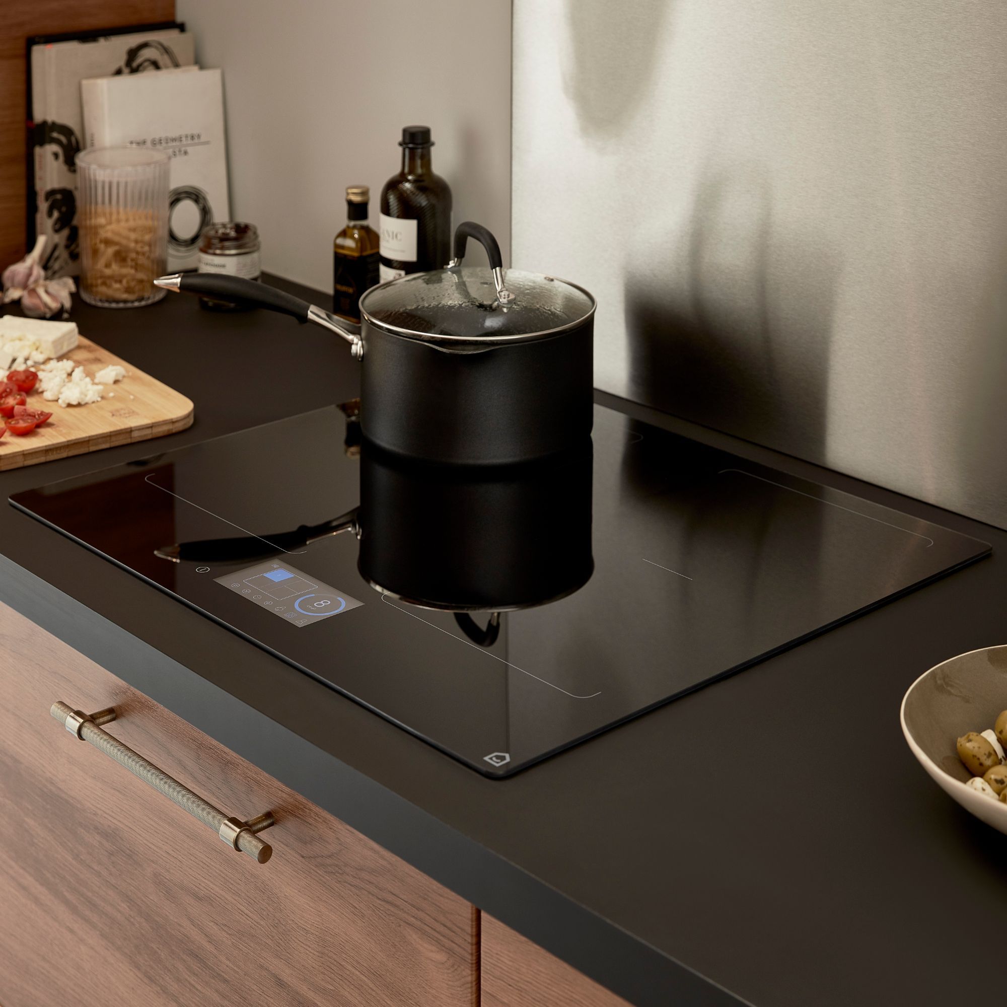 Bamia store induction hob