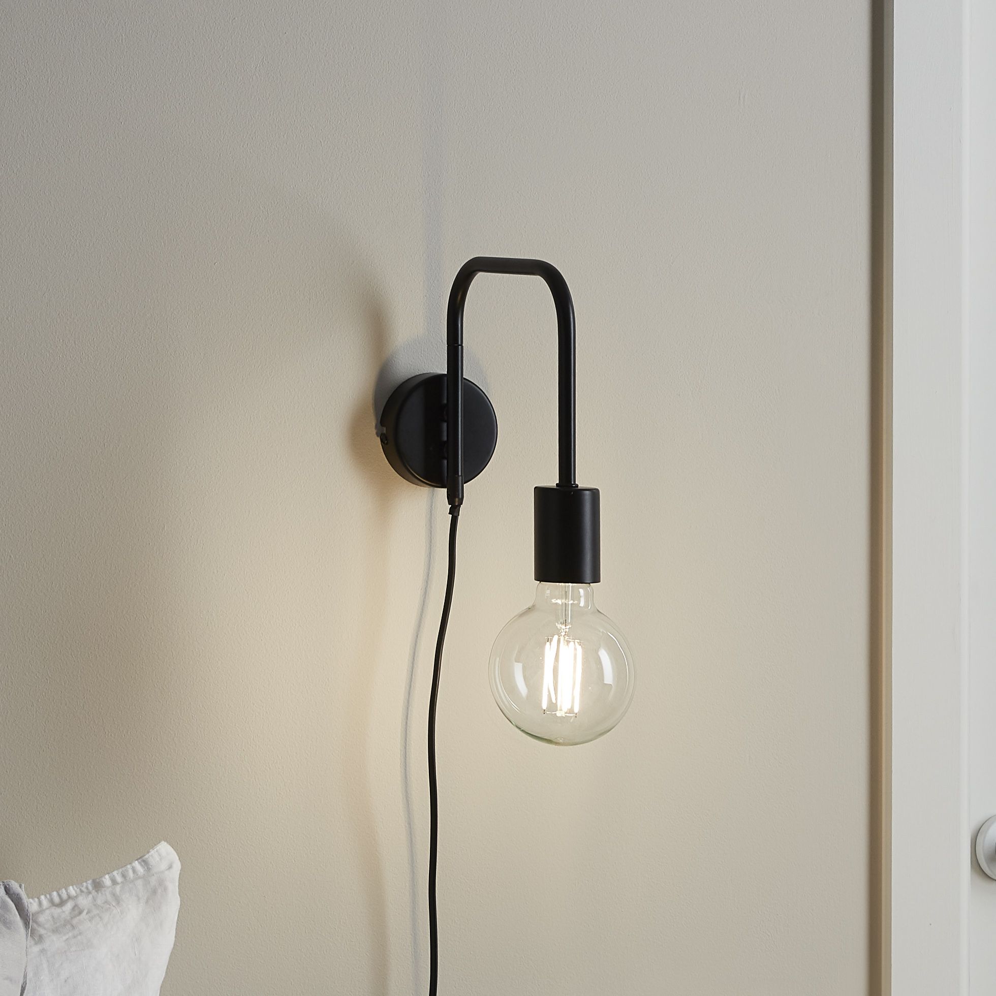 GoodHome Ghlin Industrial Matt Black Plug-in Wall light