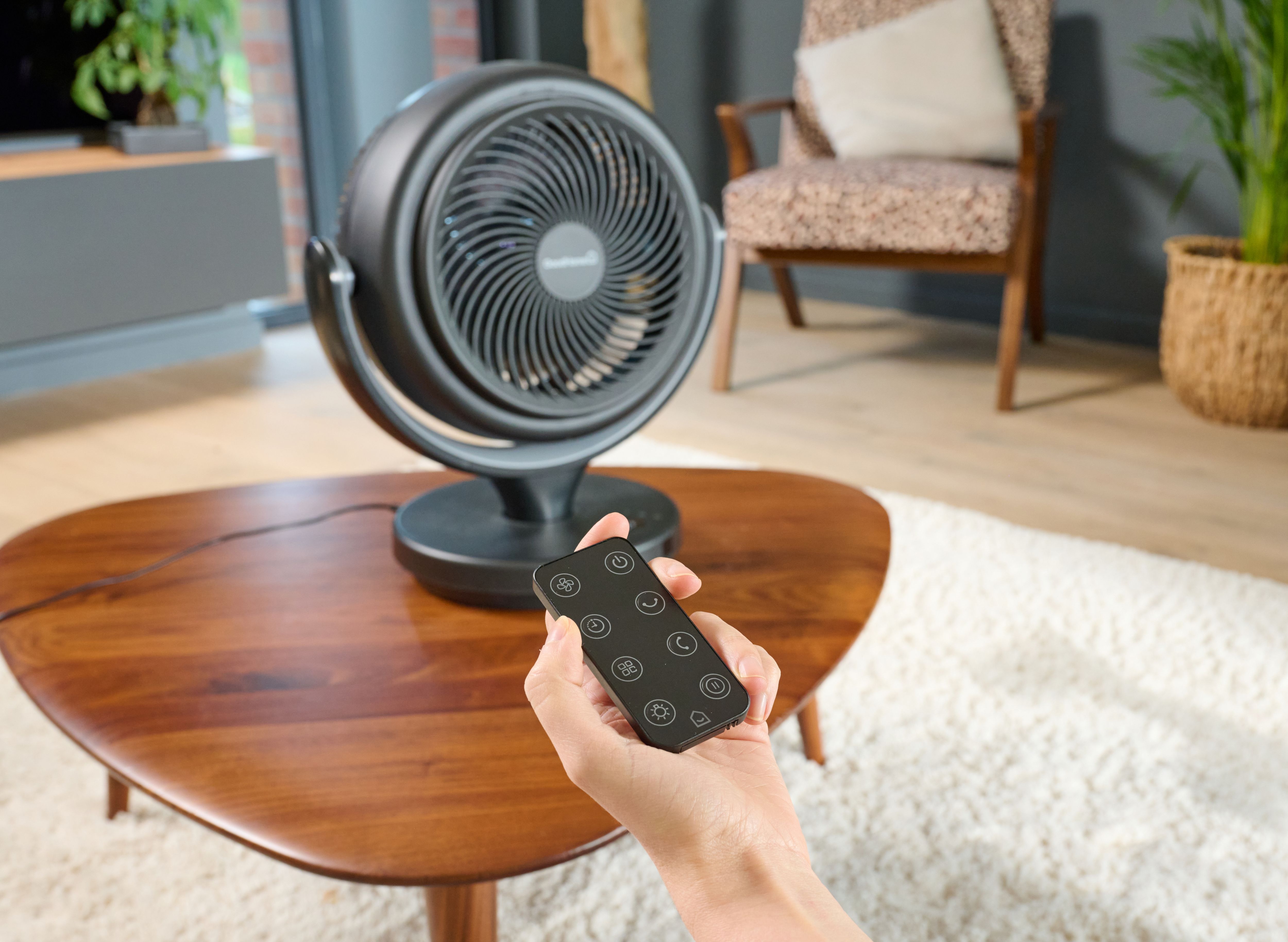 GoodHome GHODF20-BKDC Black 8" 24W Remote controlled Table fan