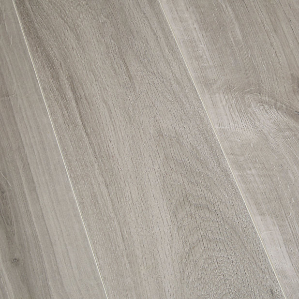 Goodhome Gladstone Grey Oak Effect, Milano Grey Laminate Flooring B Q