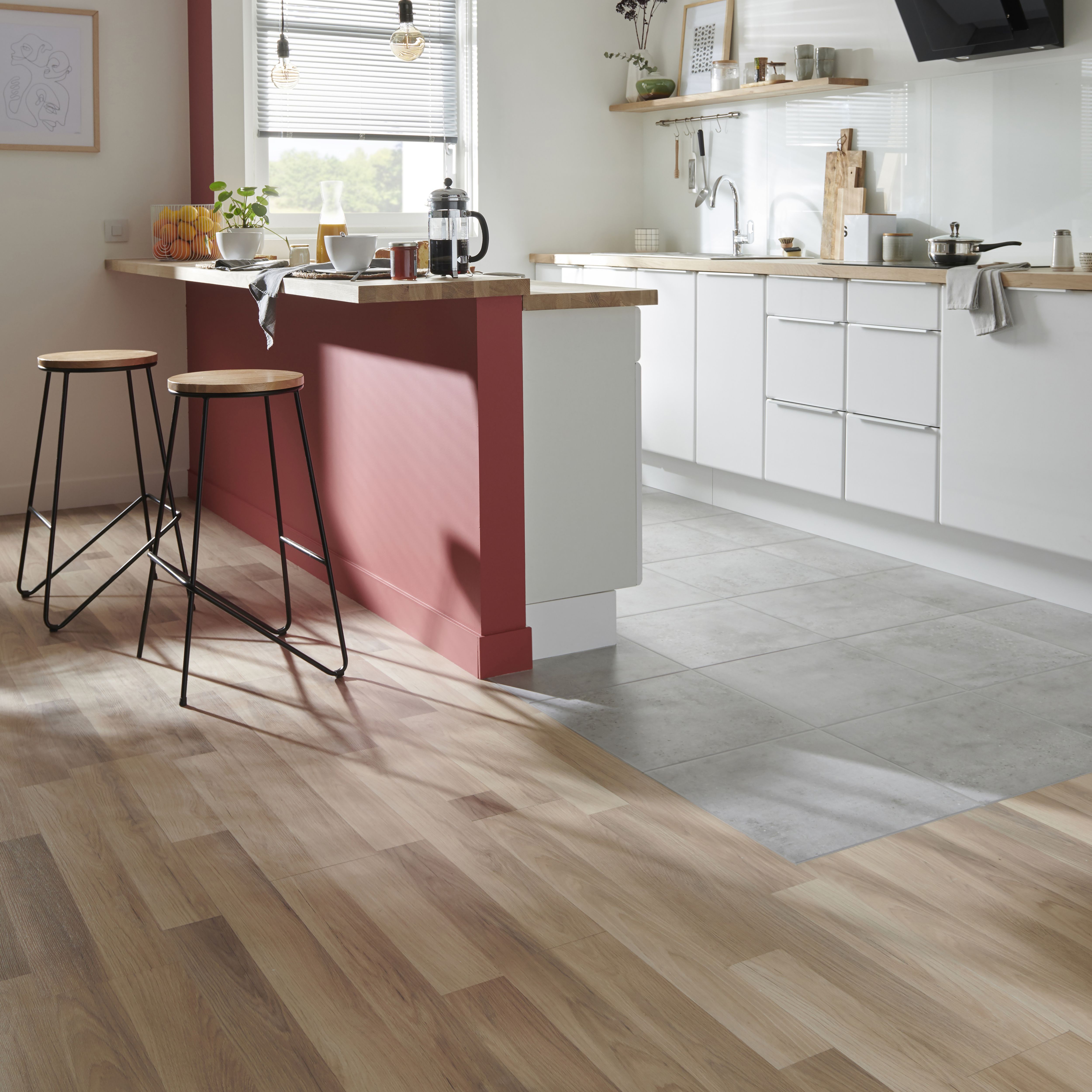 GoodHome Goldcoast Natural oak Three strips oak design Natural oak effect Laminate Flooring, 2.397m²