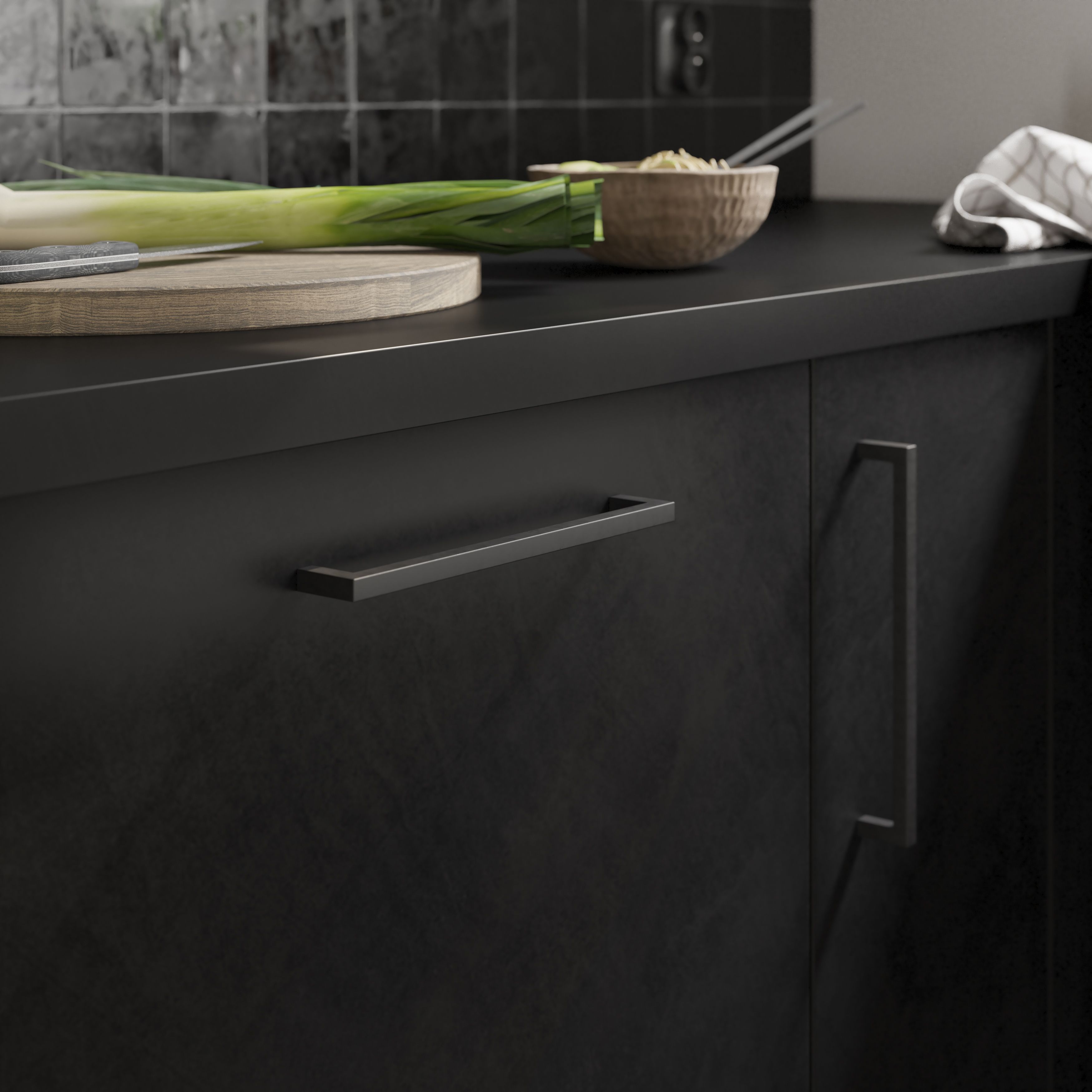 GoodHome Golpar Matt Black Kitchen cabinets D-shaped Pull handle, (L)233mm x (D)28mm, Pack of 2