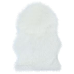 GoodHome Hegoa White Faux Fur effect Small Rug, (L)90cm x (W)60cm