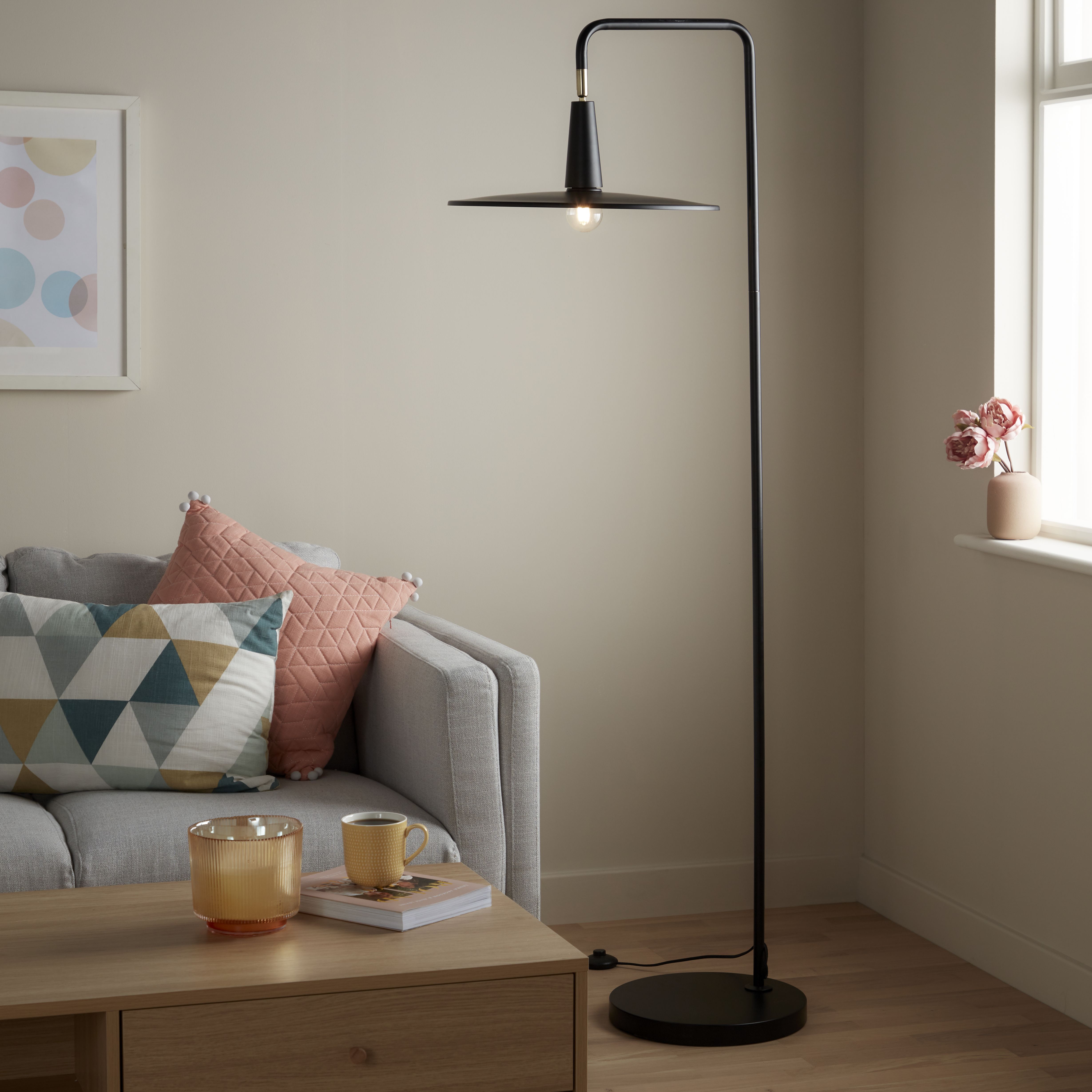 B&q deals black lamp