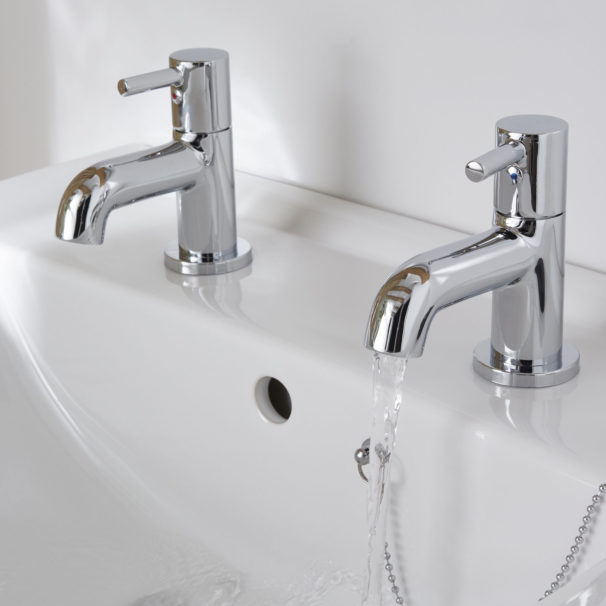 B&q deals basin taps