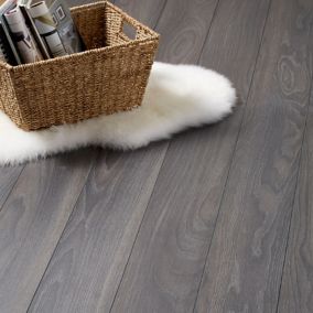 GoodHome Horsham Grey Dark wood effect Laminate Flooring, 2.058m² 0