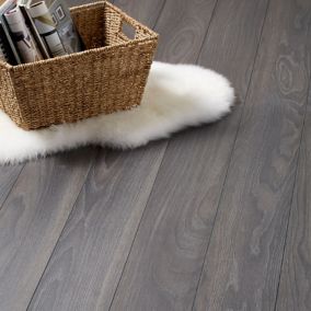 GoodHome Horsham Grey Wood planks Dark wood effect Laminate Flooring, 2.058m²