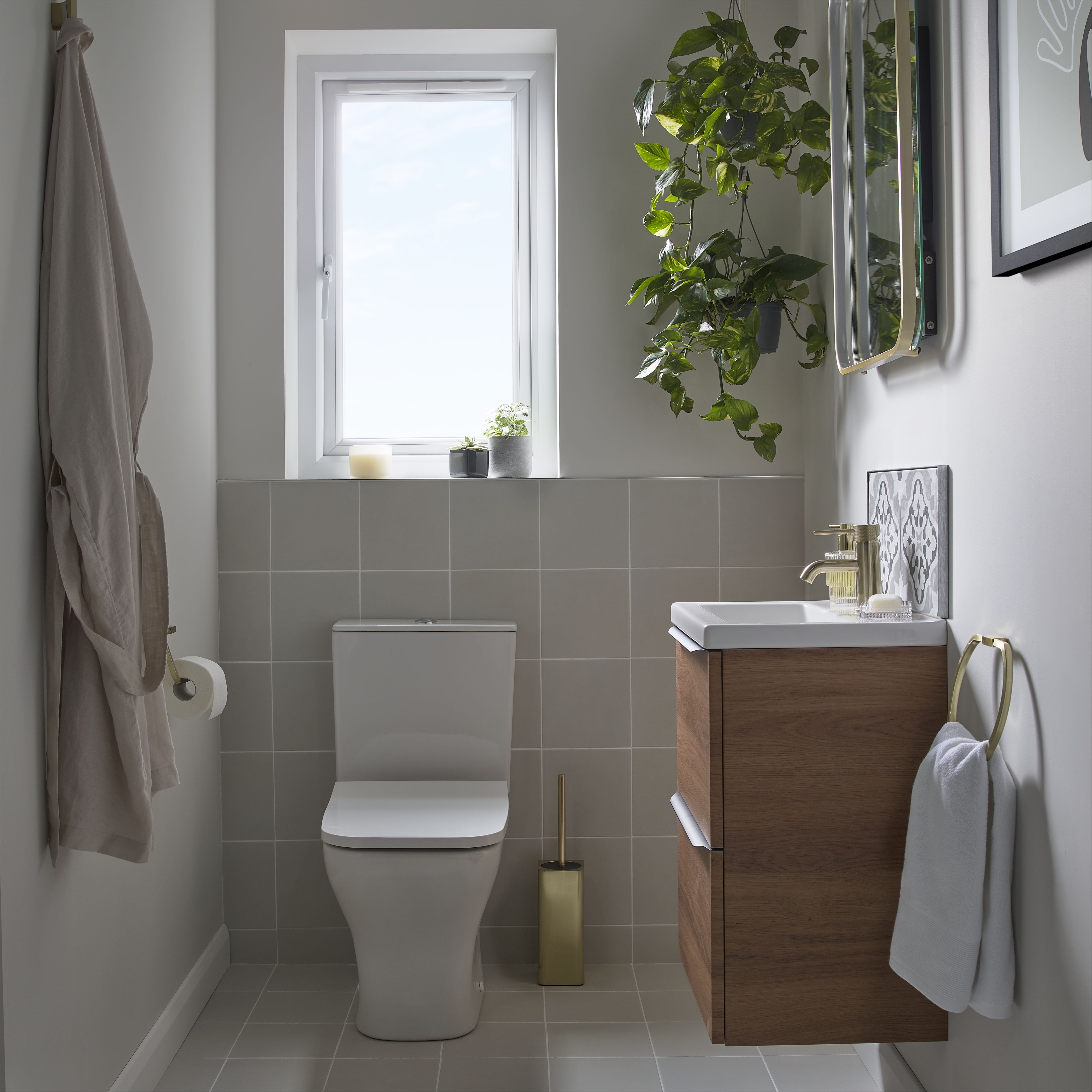 GoodHome Imandra Slimline Walnut effect Wall-mounted Bathroom Cabinet (H) 600mm (W) 500mm