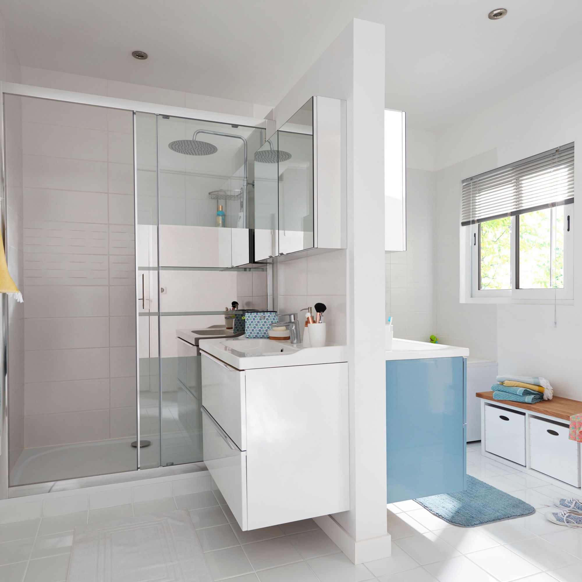 GoodHome Imandra White Wall-mounted Vanity unit & basin set - Includes Lana basin (W)804mm