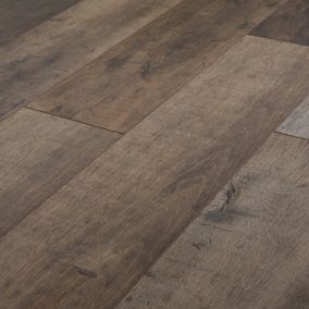 GoodHome Kirton Natural Oak effect Laminate Flooring, 2.13m² Pack of 8