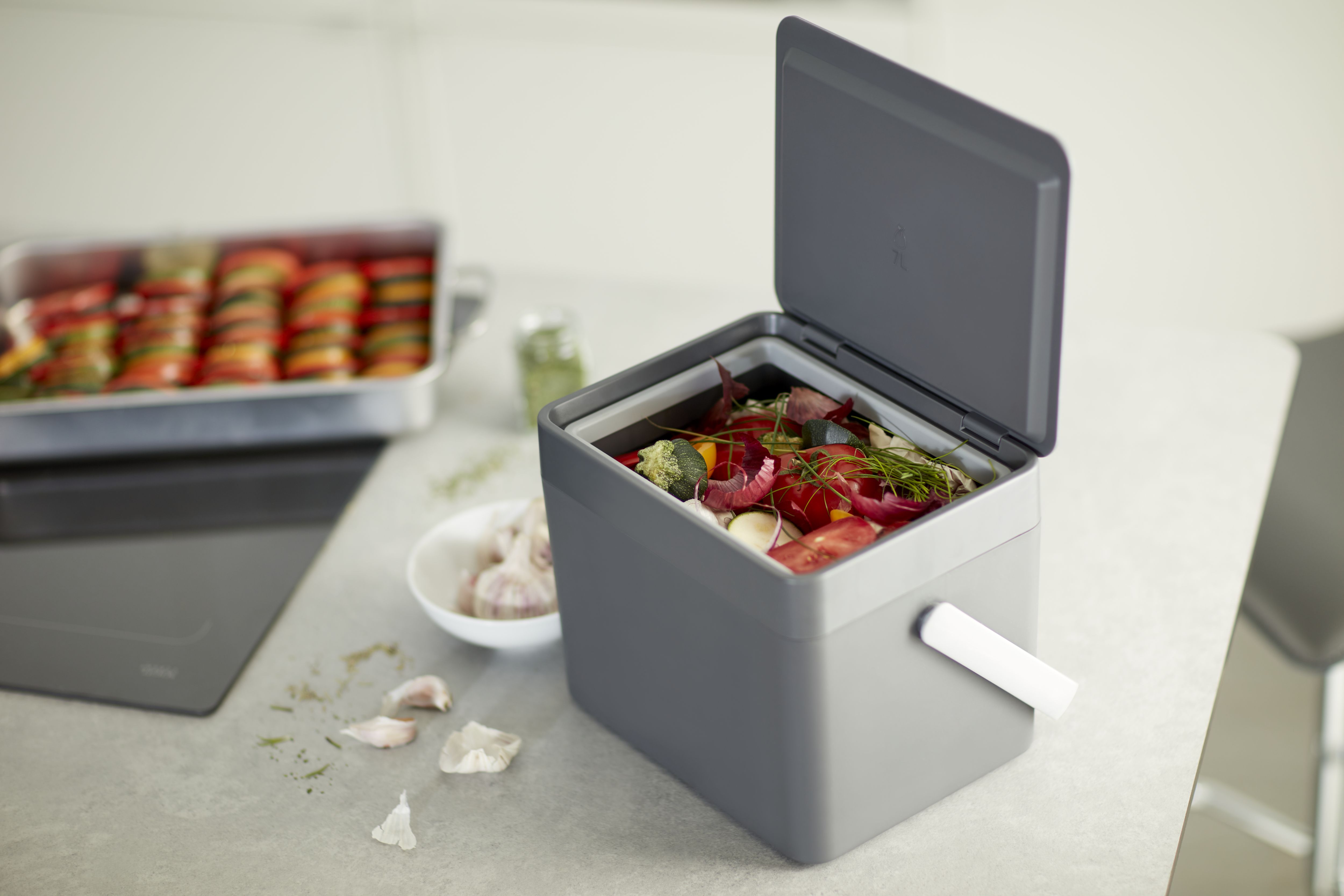 GoodHome Kora Manual Anthracite Metal Worktop Bin - 7L