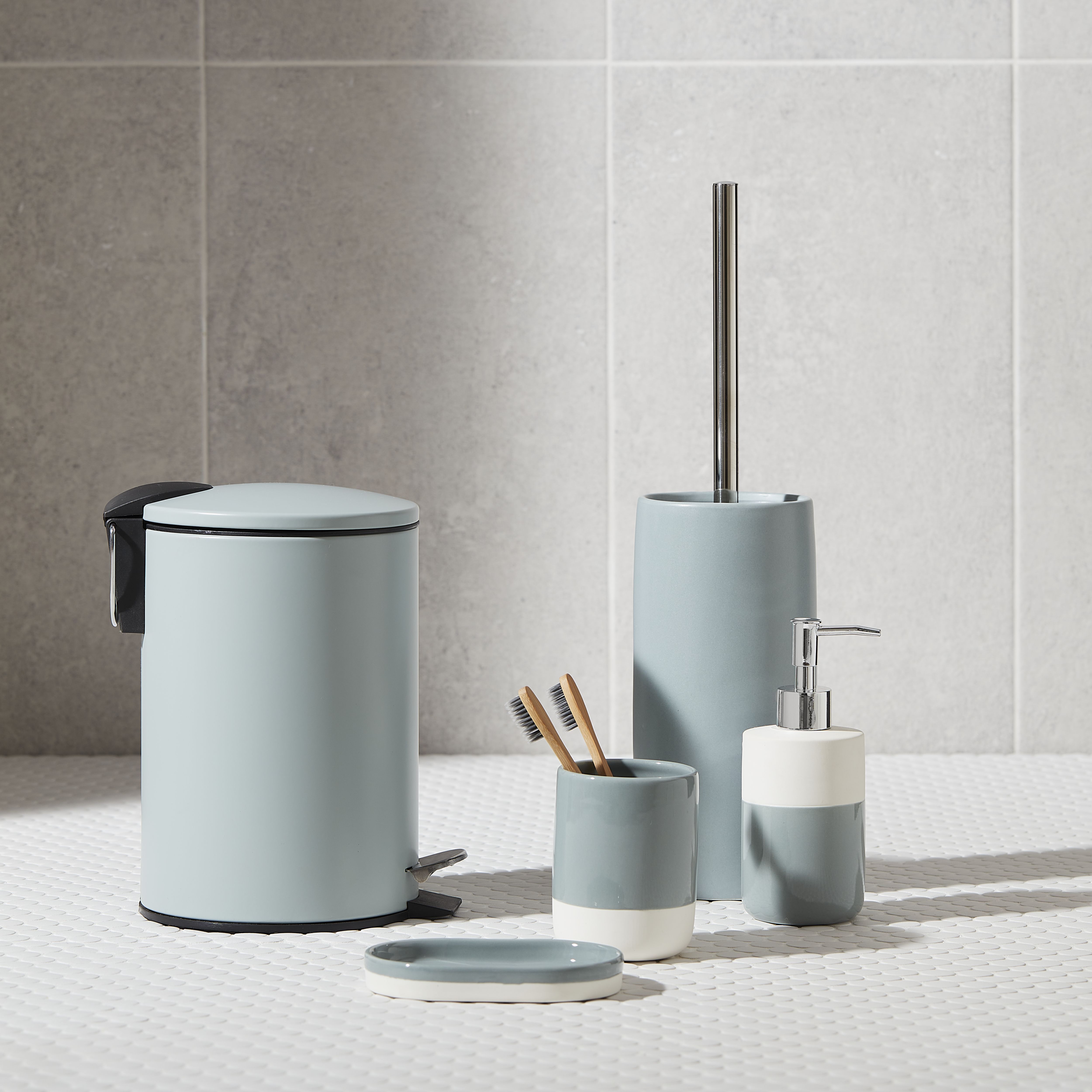 GoodHome Koros Sage grey Ceramic, polypropylene (PP) & stainless steel Toilet brush & holder