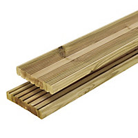 GoodHome Lemhi Green Pine Deck board (L)3.6m (W)144mm (T)27mm