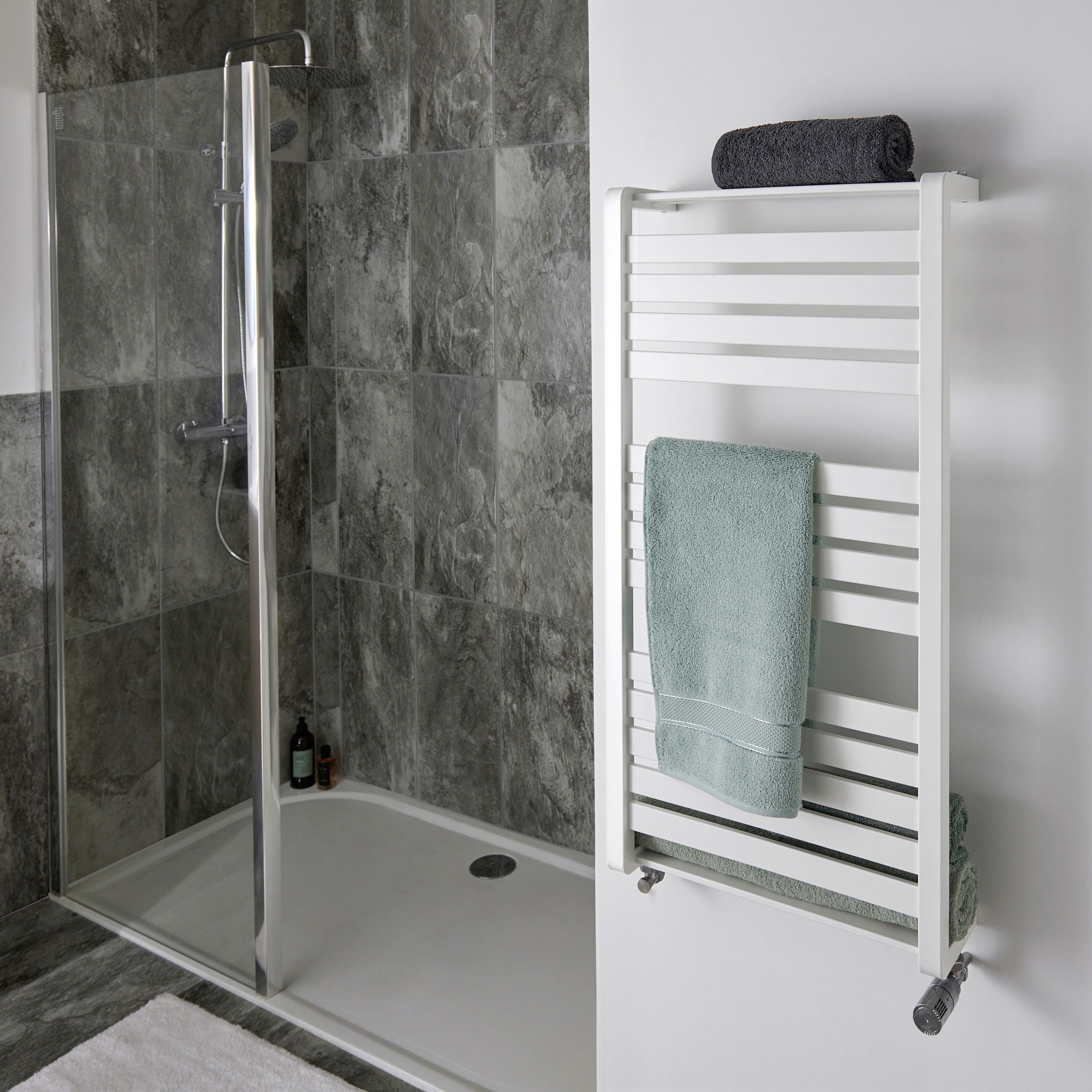 GoodHome Loreto White Flat Towel warmer (W)500mm x (H)1000mm
