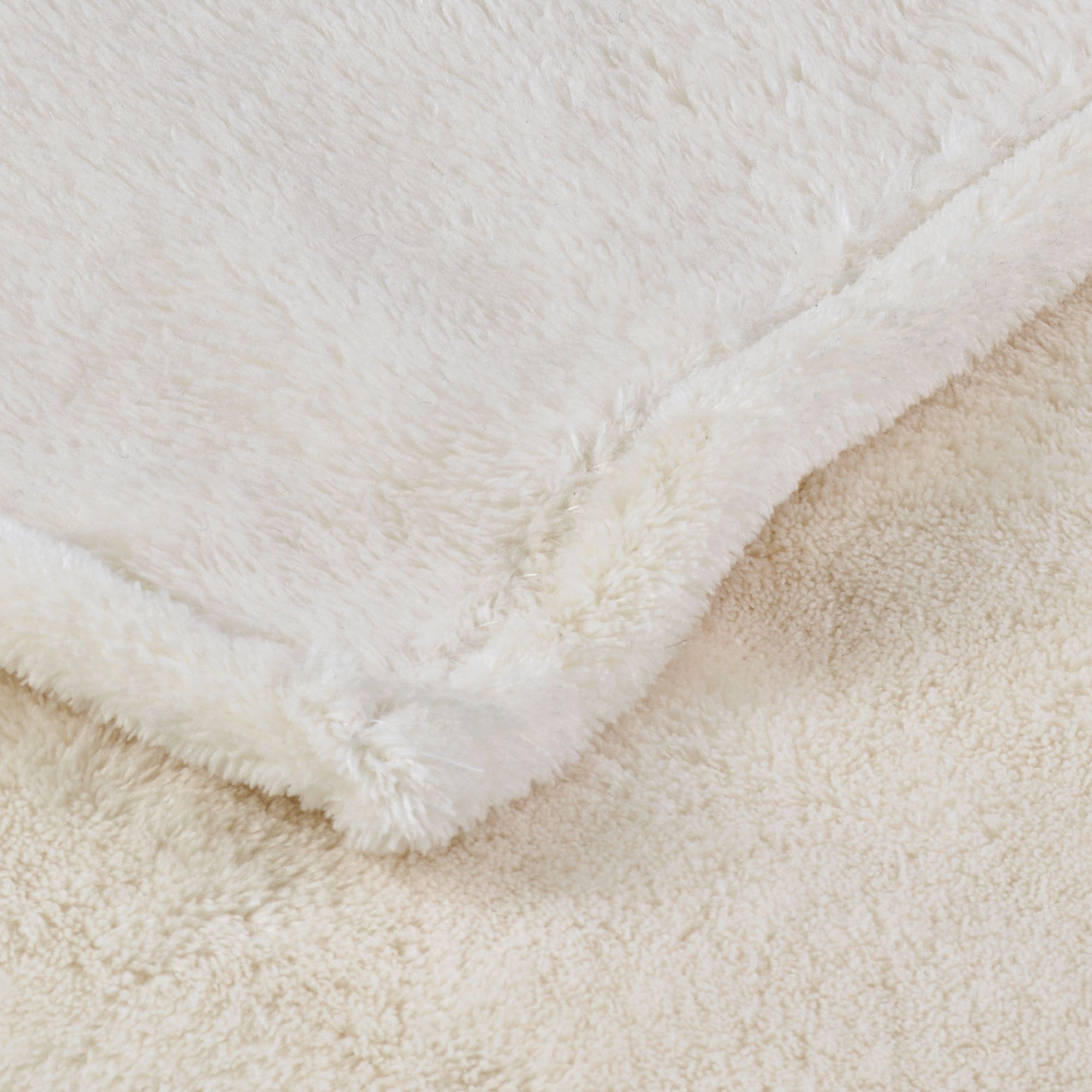 GoodHome Lulu Ivory Plain Fleece Throw