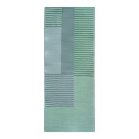 GoodHome Malaita Green Geometric Woven effect Reversible Small Outdoor Rug, (L)180cm x (W)70cm