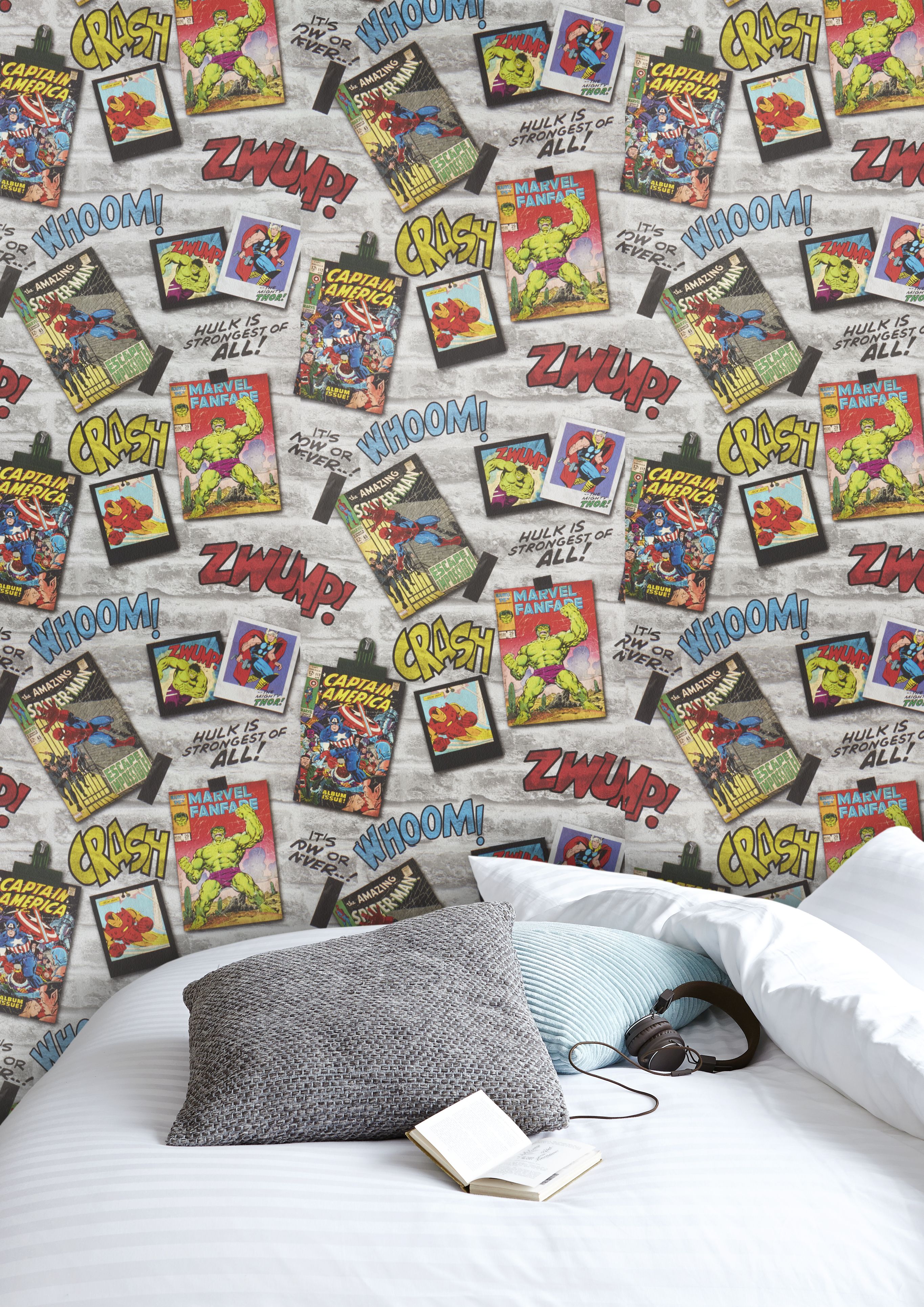 GoodHome Manaka Multicolour Comic Smooth Wallpaper