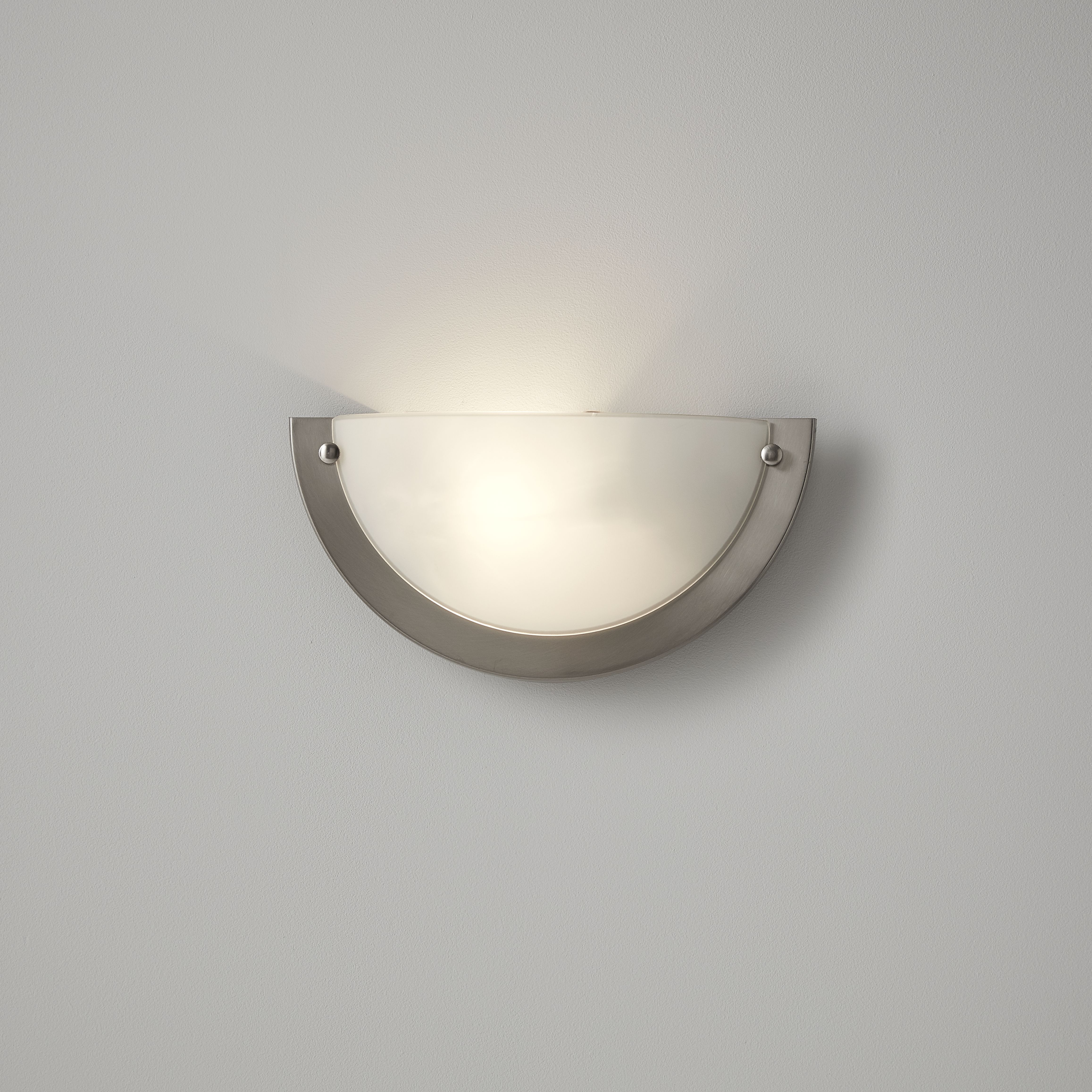 B and deals q wall light