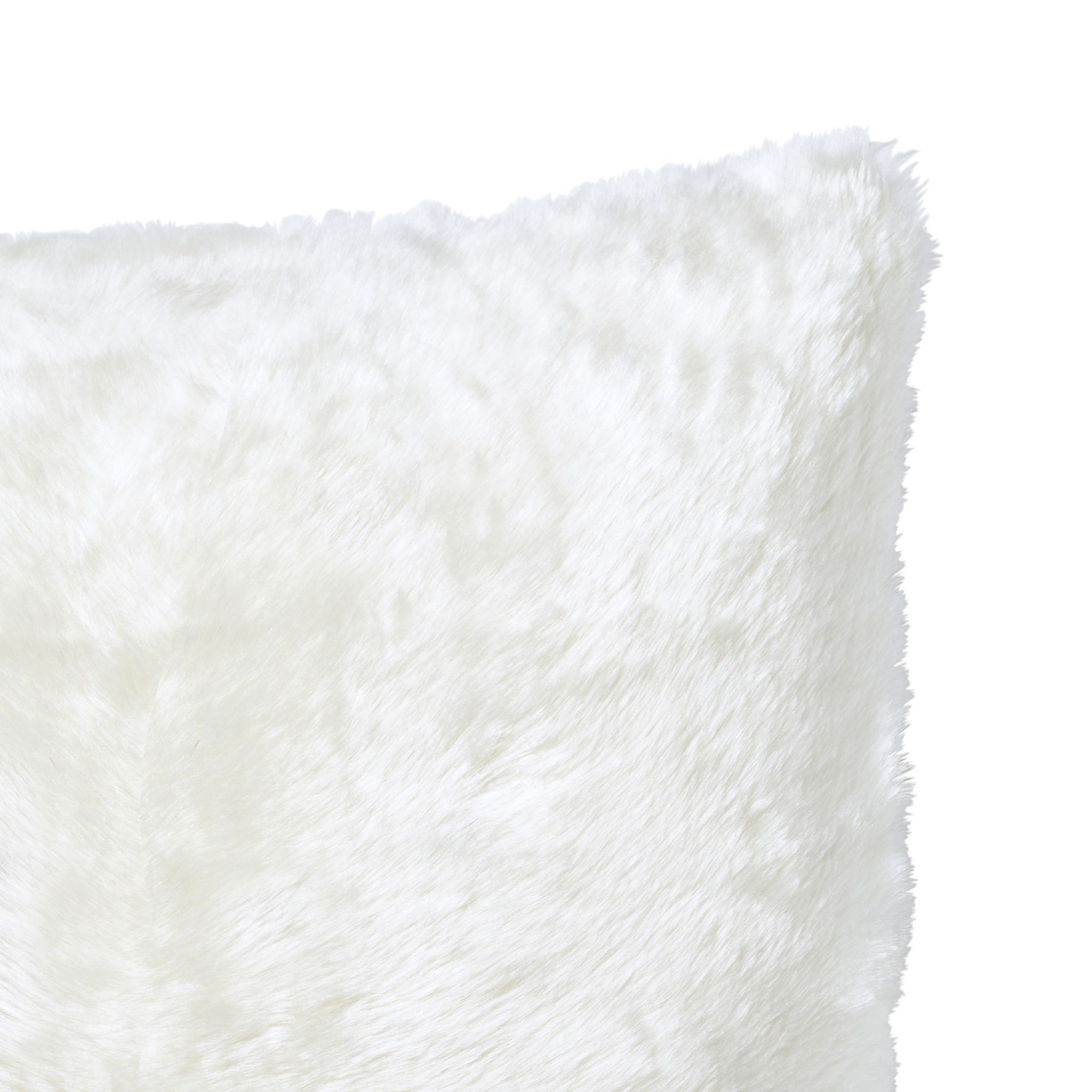 Fluffy white outlet cushions